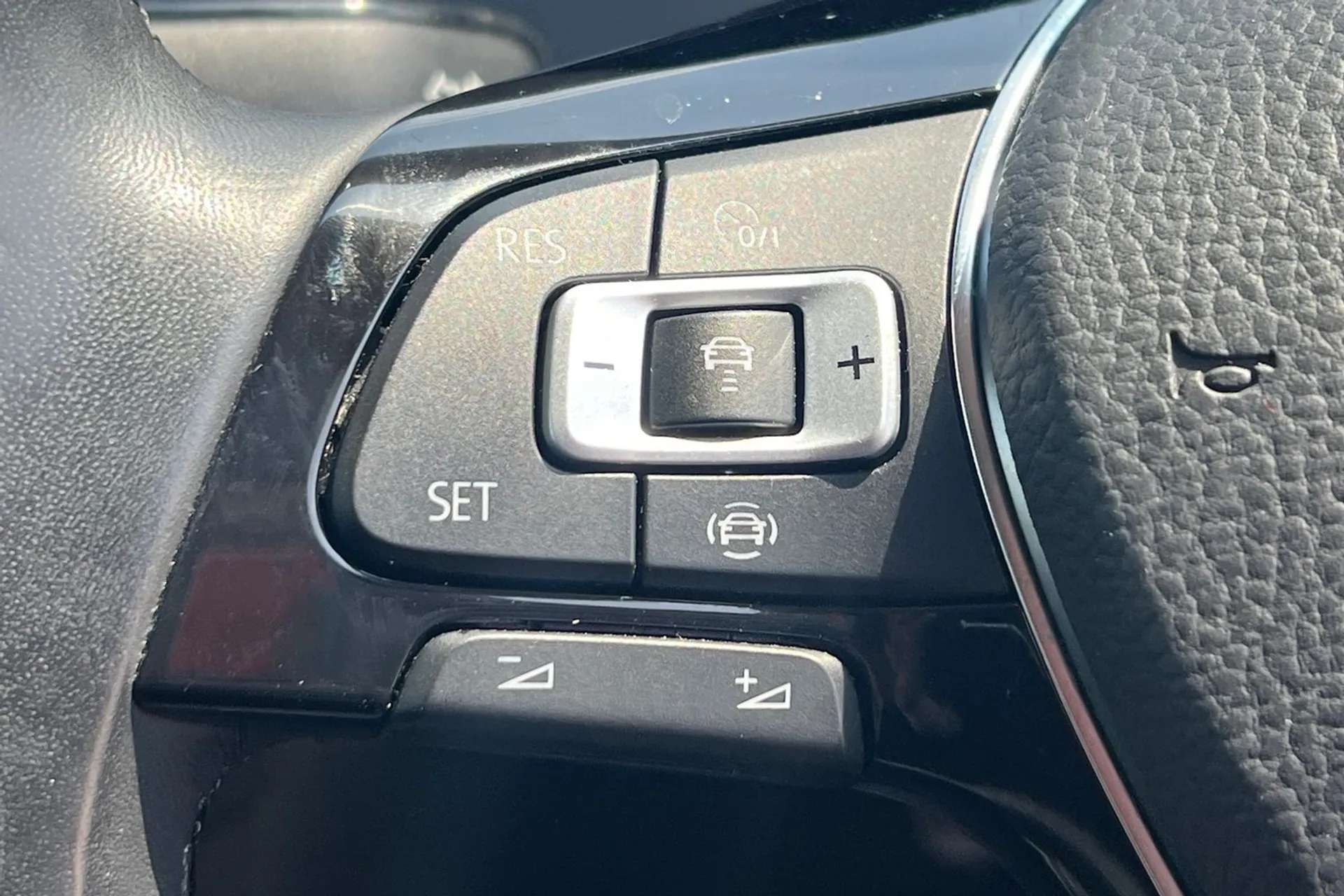 2020 VOLKSWAGEN GOLF 2020 VOLKSWAGEN GOLF