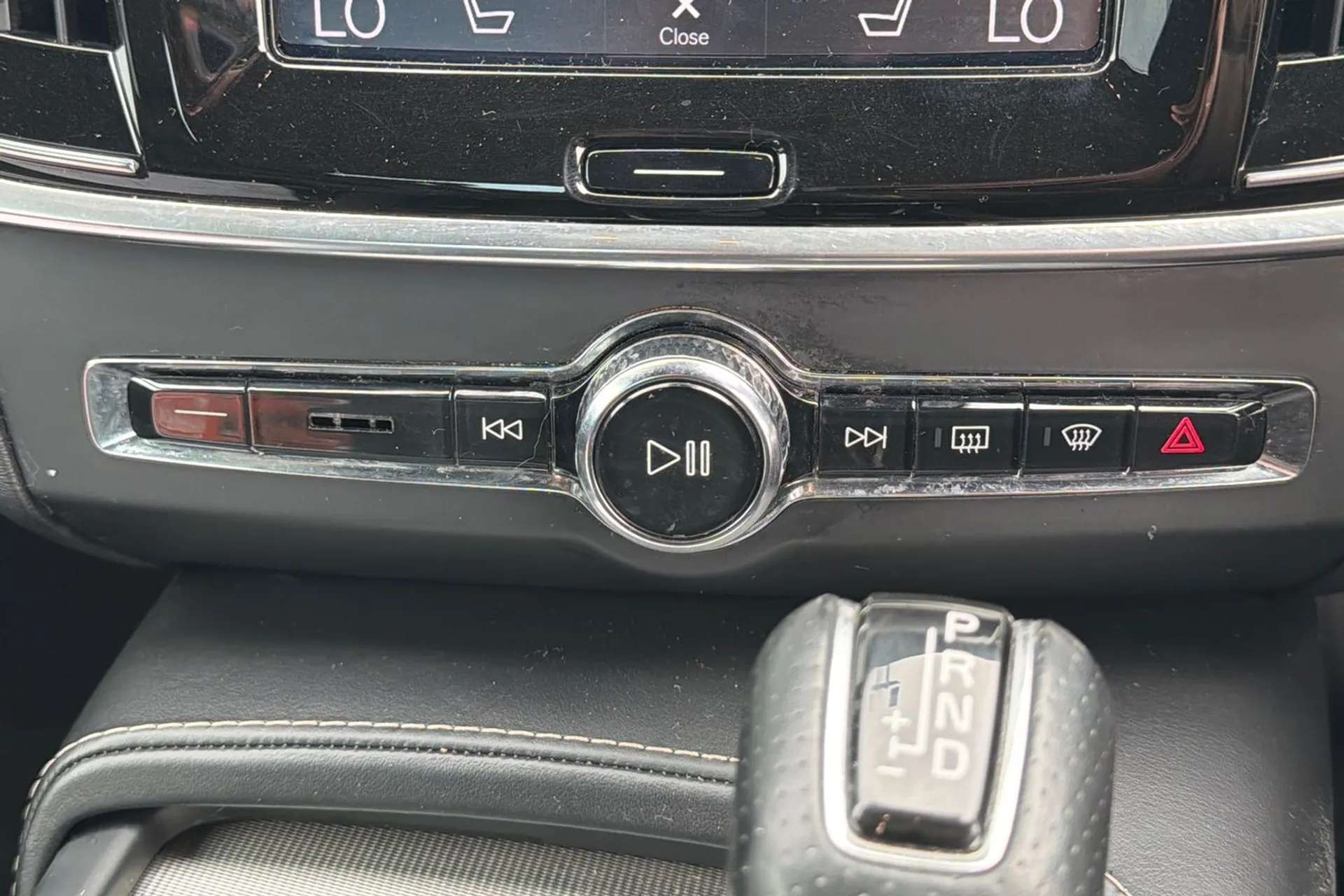 2019 VOLVO S90 2019 VOLVO S90