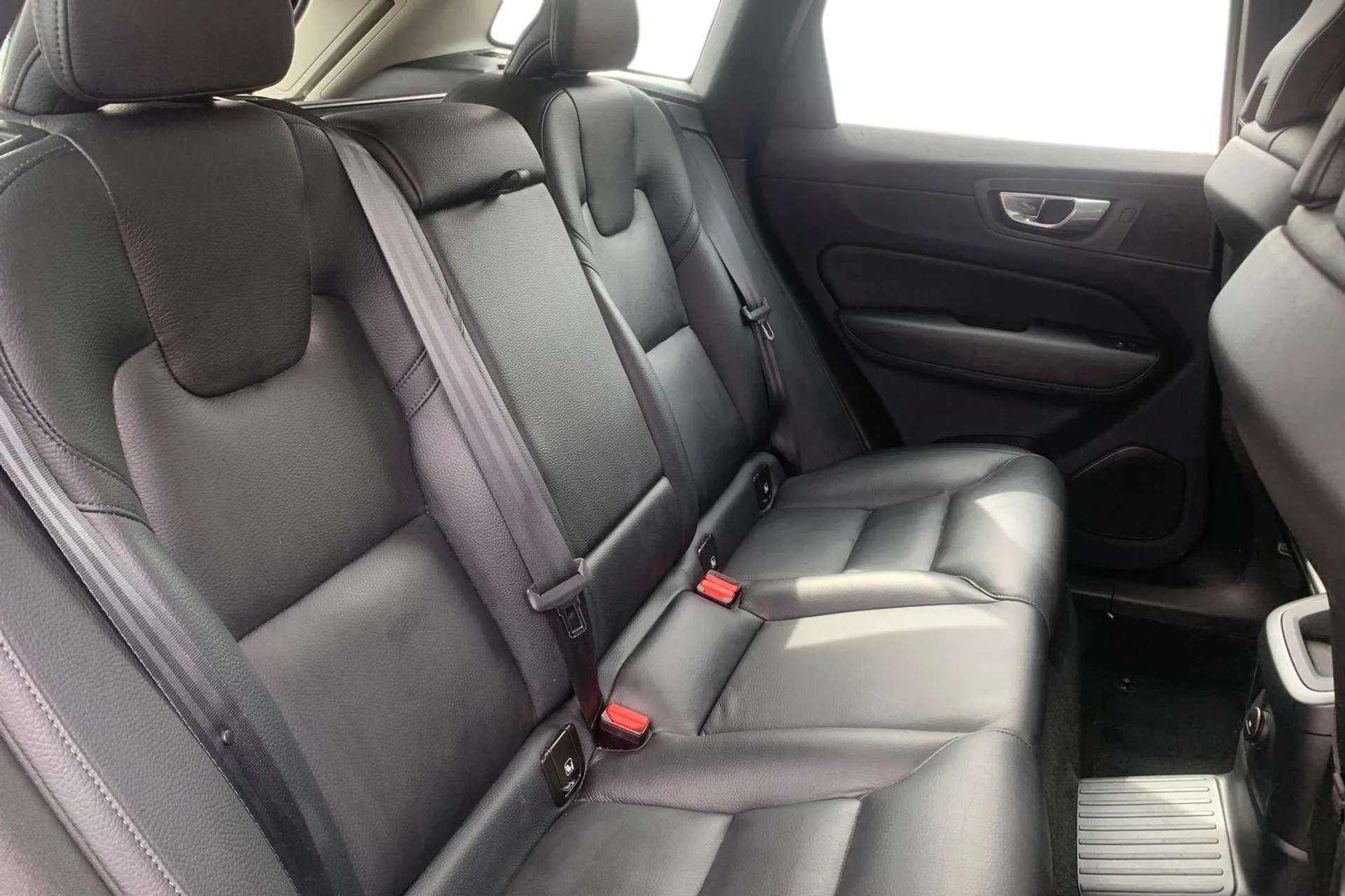 2023 VOLVO XC60 2023 VOLVO XC60