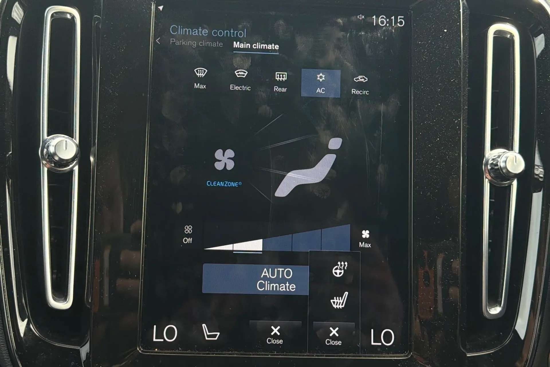 2021 VOLVO XC40 2021 VOLVO XC40