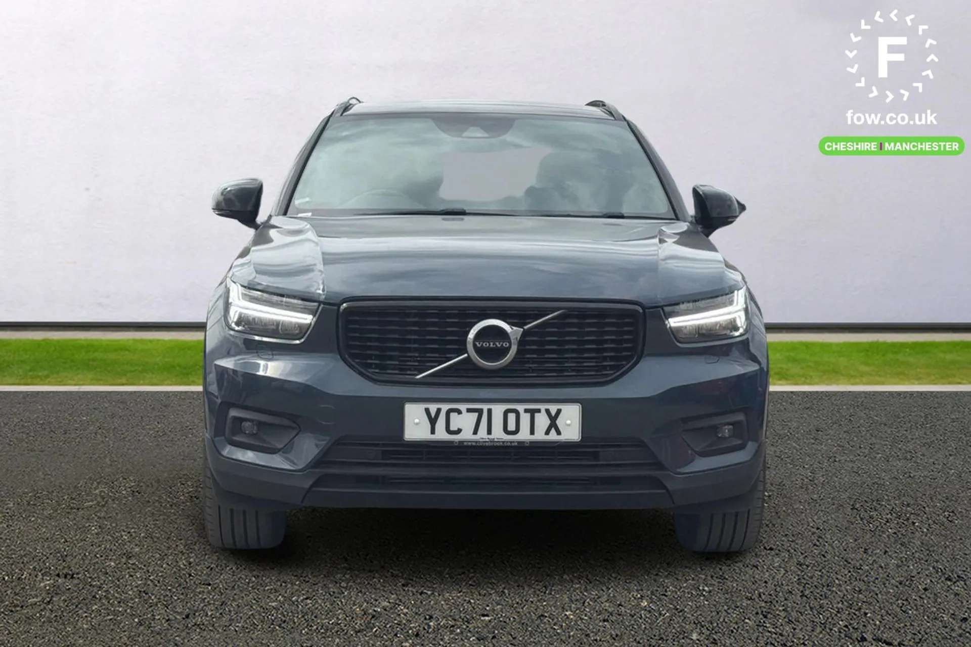 2021 VOLVO XC40 2021 VOLVO XC40