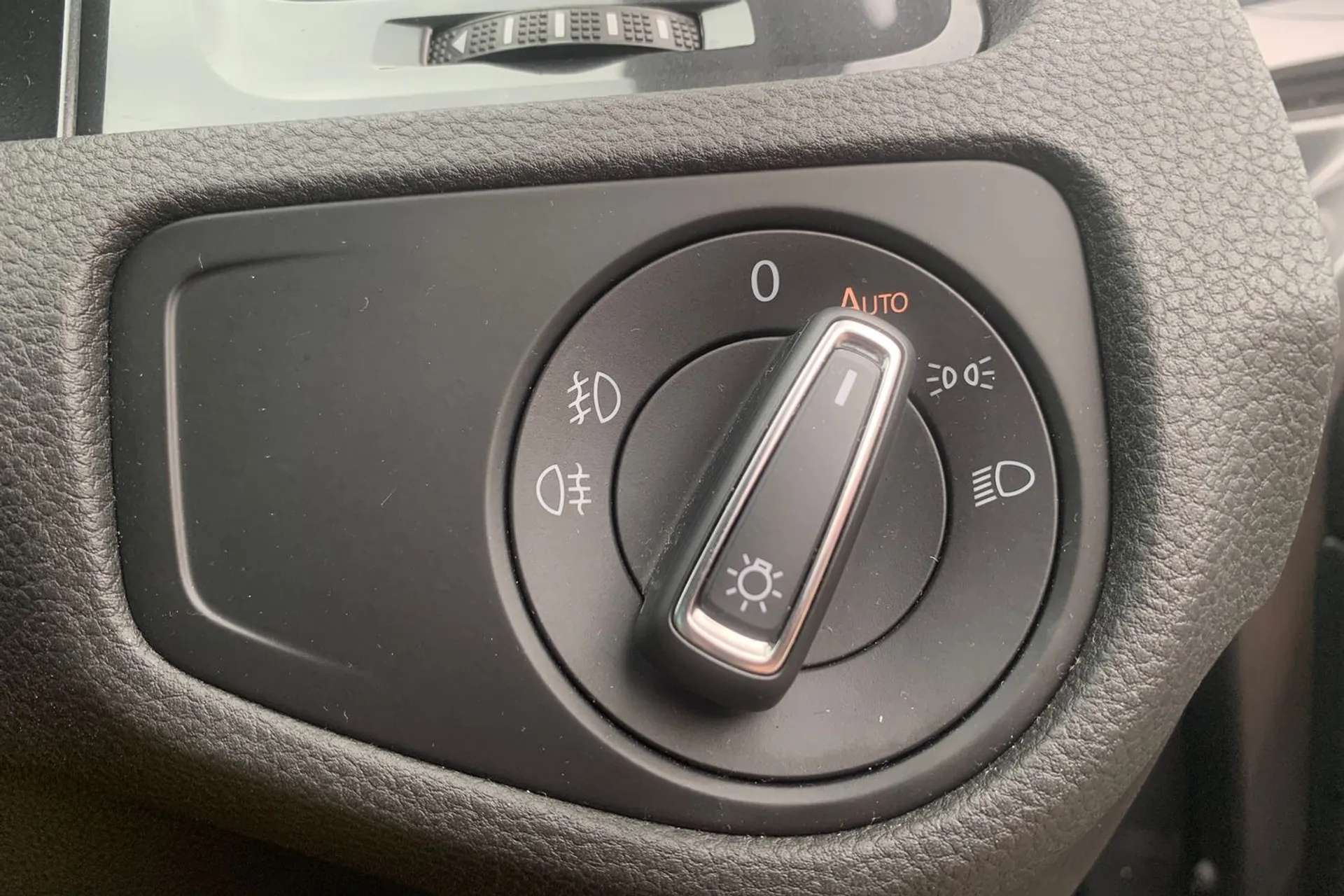 2019 VOLKSWAGEN GOLF 2019 VOLKSWAGEN GOLF