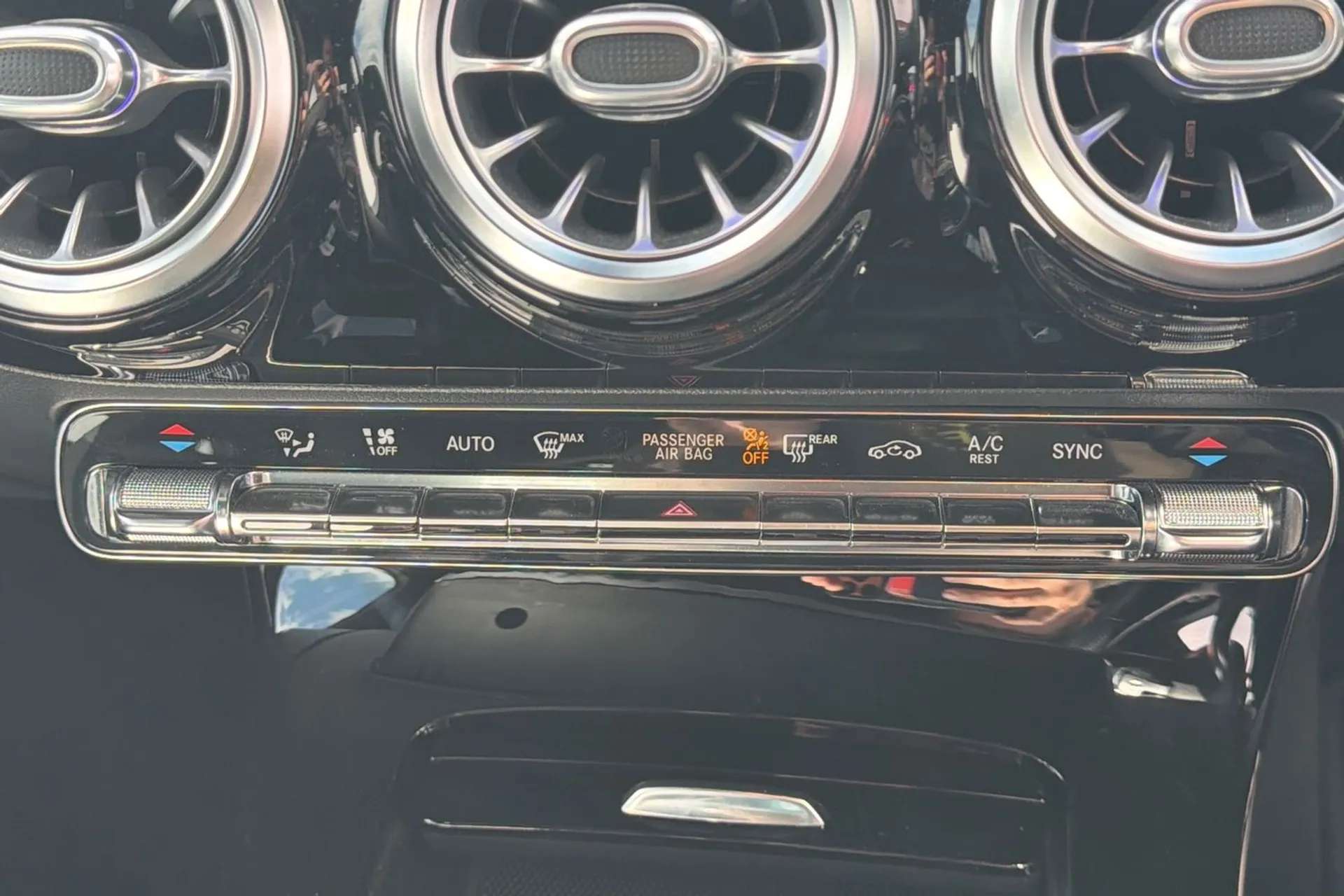 2019 MERCEDES-BENZ A CLASS 2019 MERCEDES-BENZ A CLASS