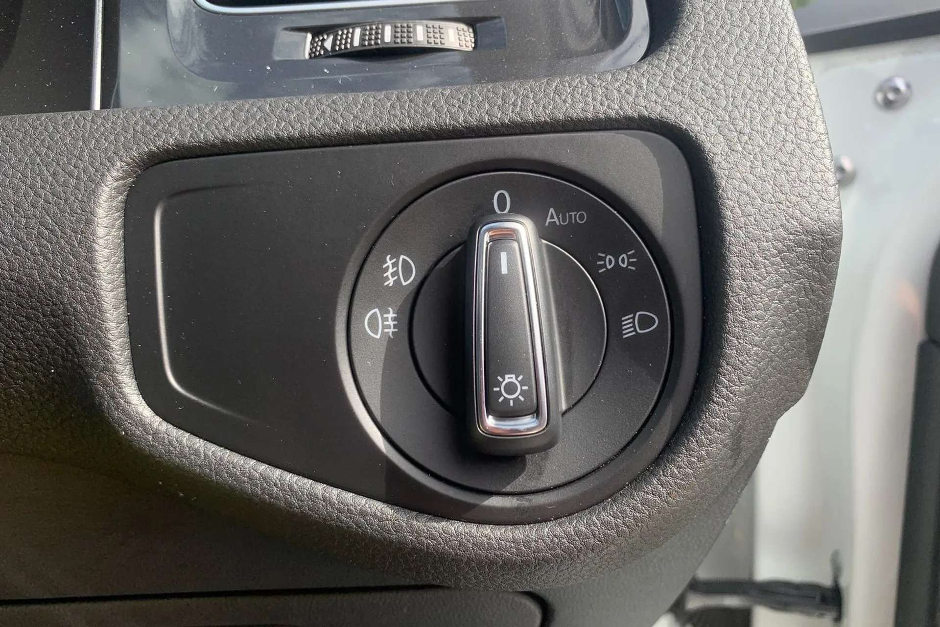 2019 VOLKSWAGEN GOLF 2019 VOLKSWAGEN GOLF