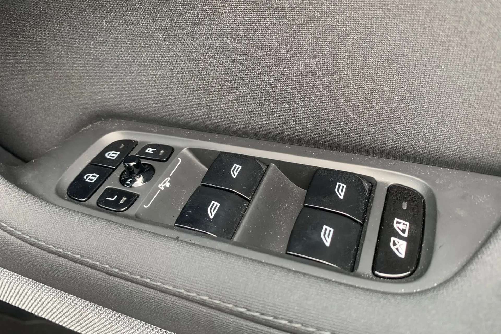 2022 POLESTAR 2 2022 POLESTAR 2