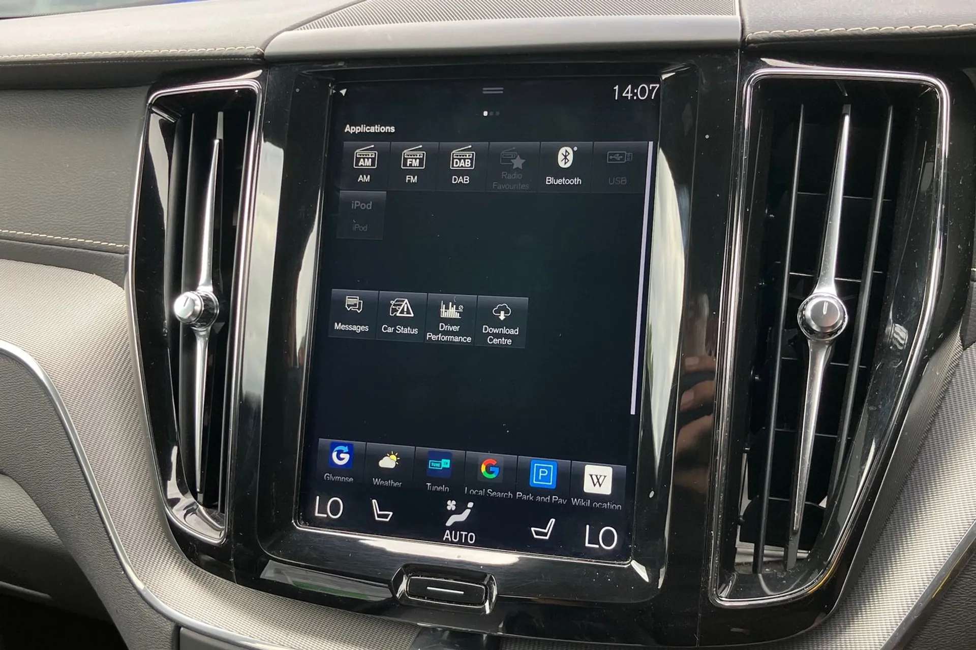 2019 VOLVO XC60 2019 VOLVO XC60