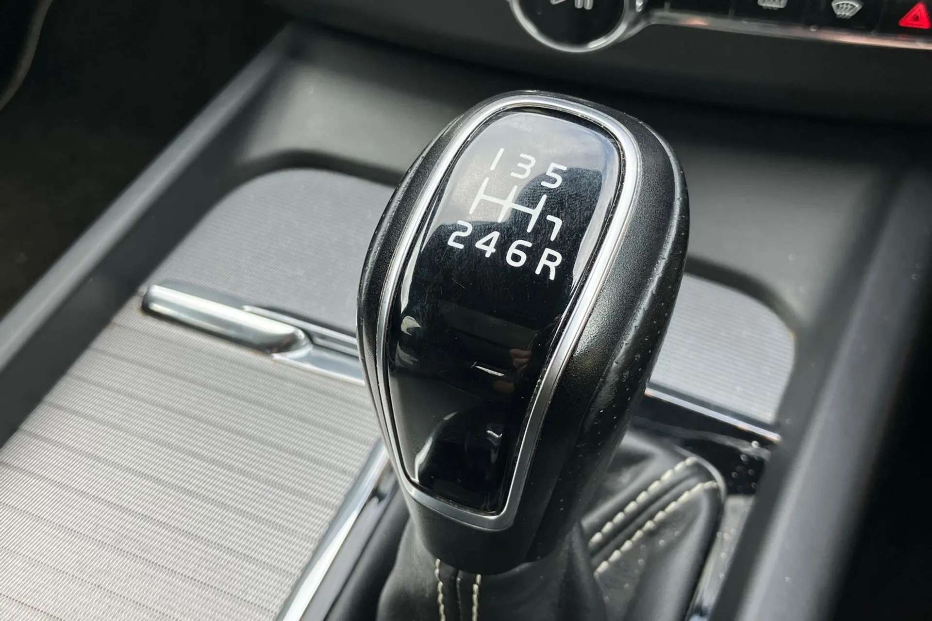 2019 VOLVO XC60 2019 VOLVO XC60