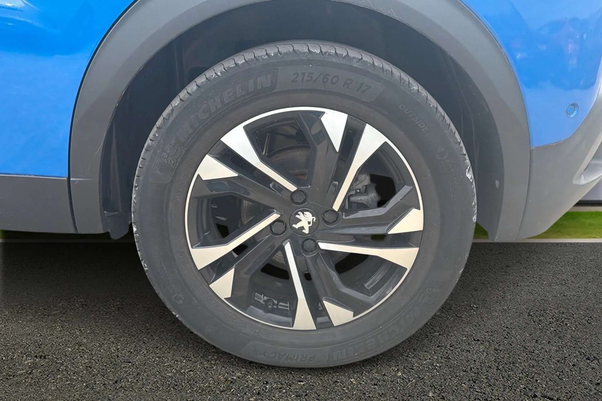 2021 PEUGEOT 2008 2021 PEUGEOT 2008