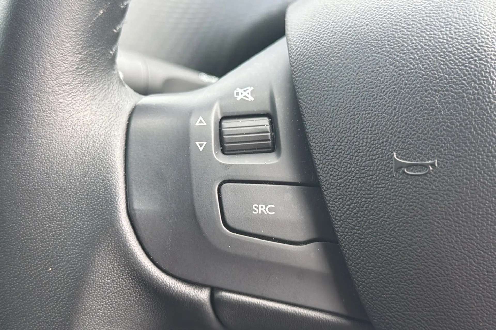2019 PEUGEOT 208 2019 PEUGEOT 208