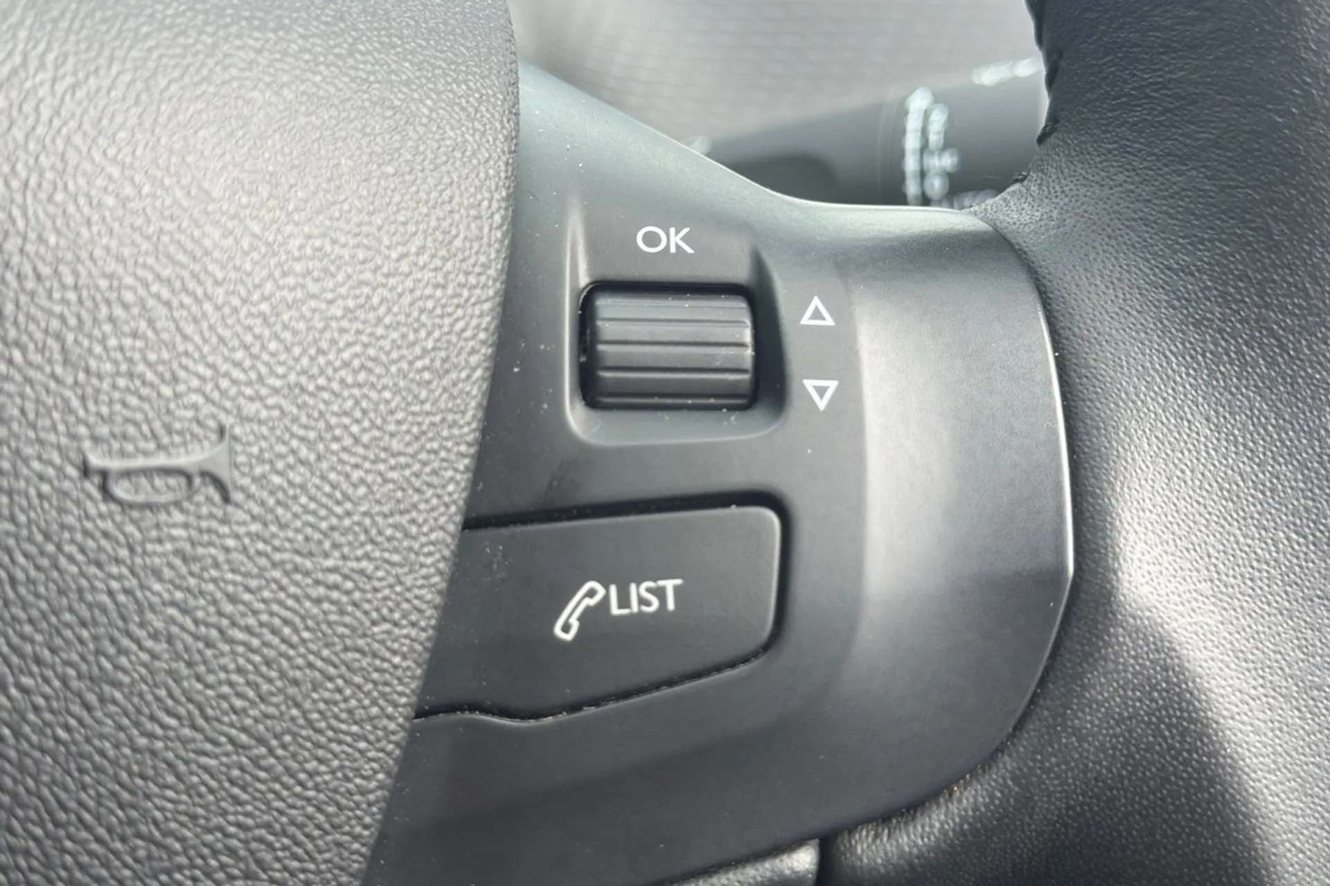 2019 PEUGEOT 208 2019 PEUGEOT 208