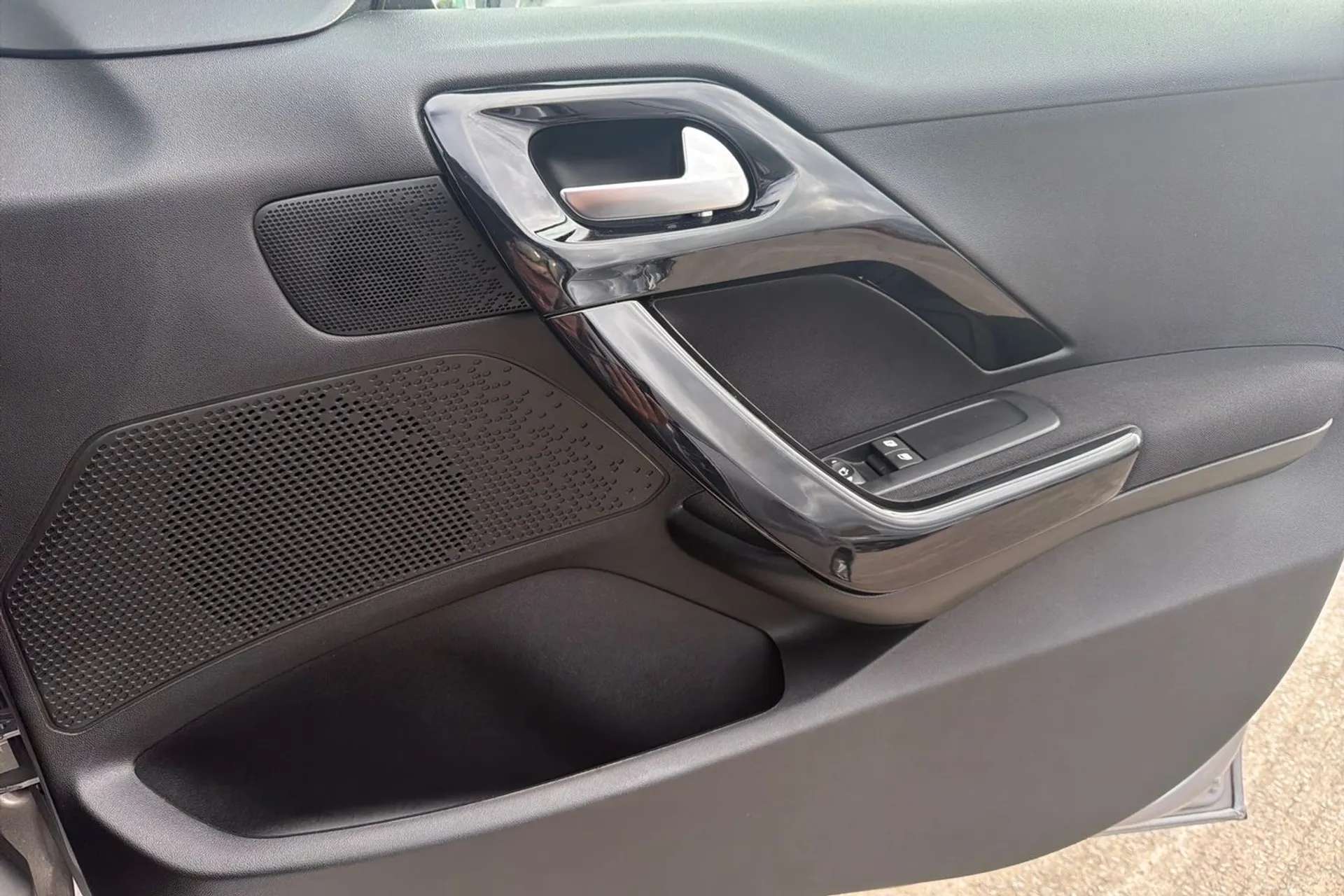 2019 PEUGEOT 208 2019 PEUGEOT 208
