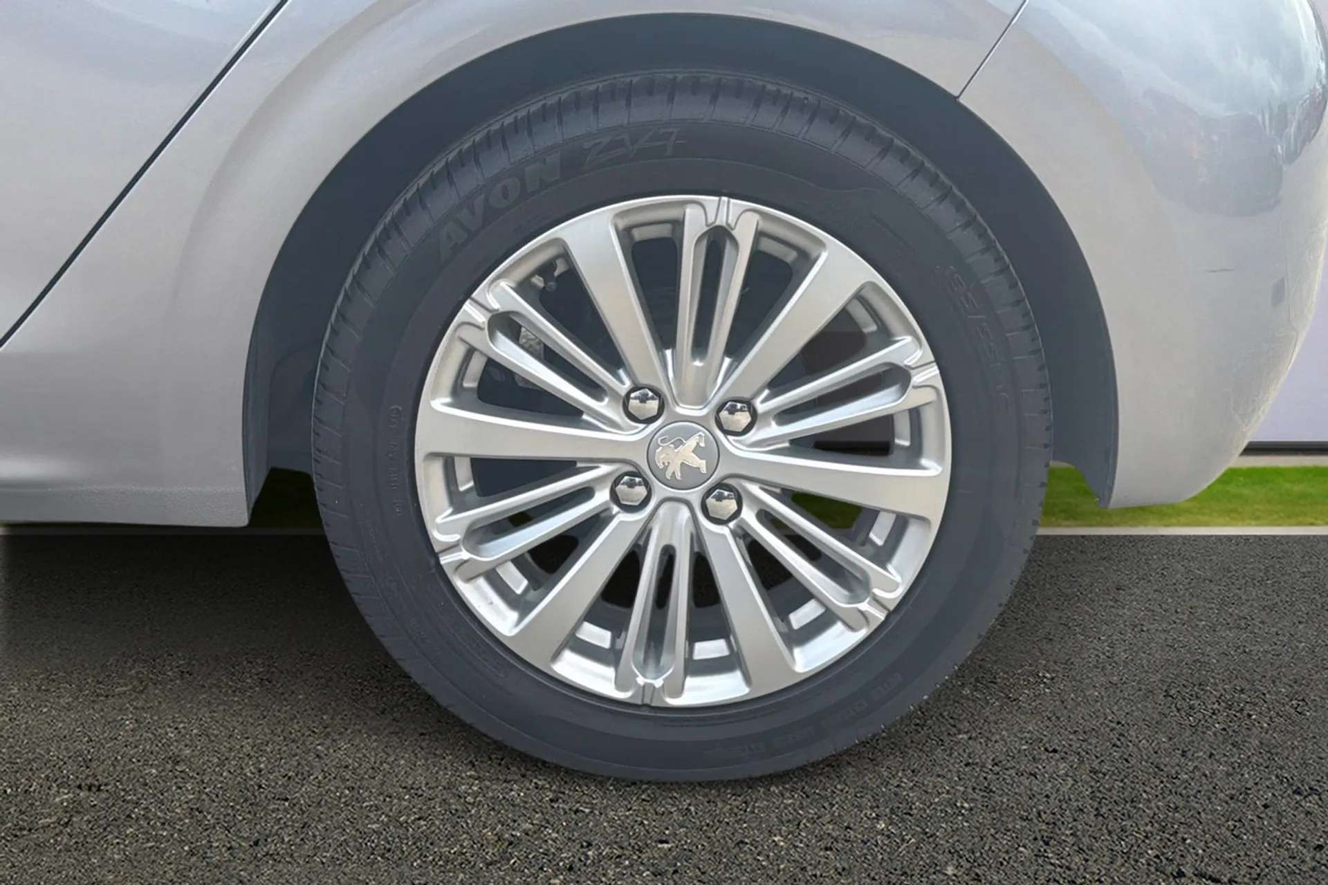 2019 PEUGEOT 208 2019 PEUGEOT 208