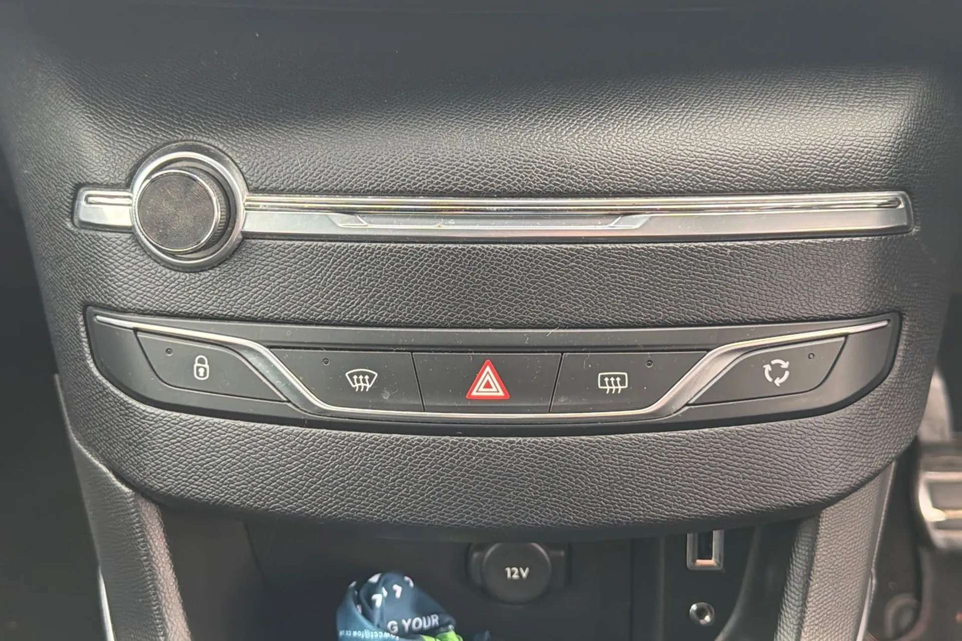 2017 PEUGEOT 308 2017 PEUGEOT 308