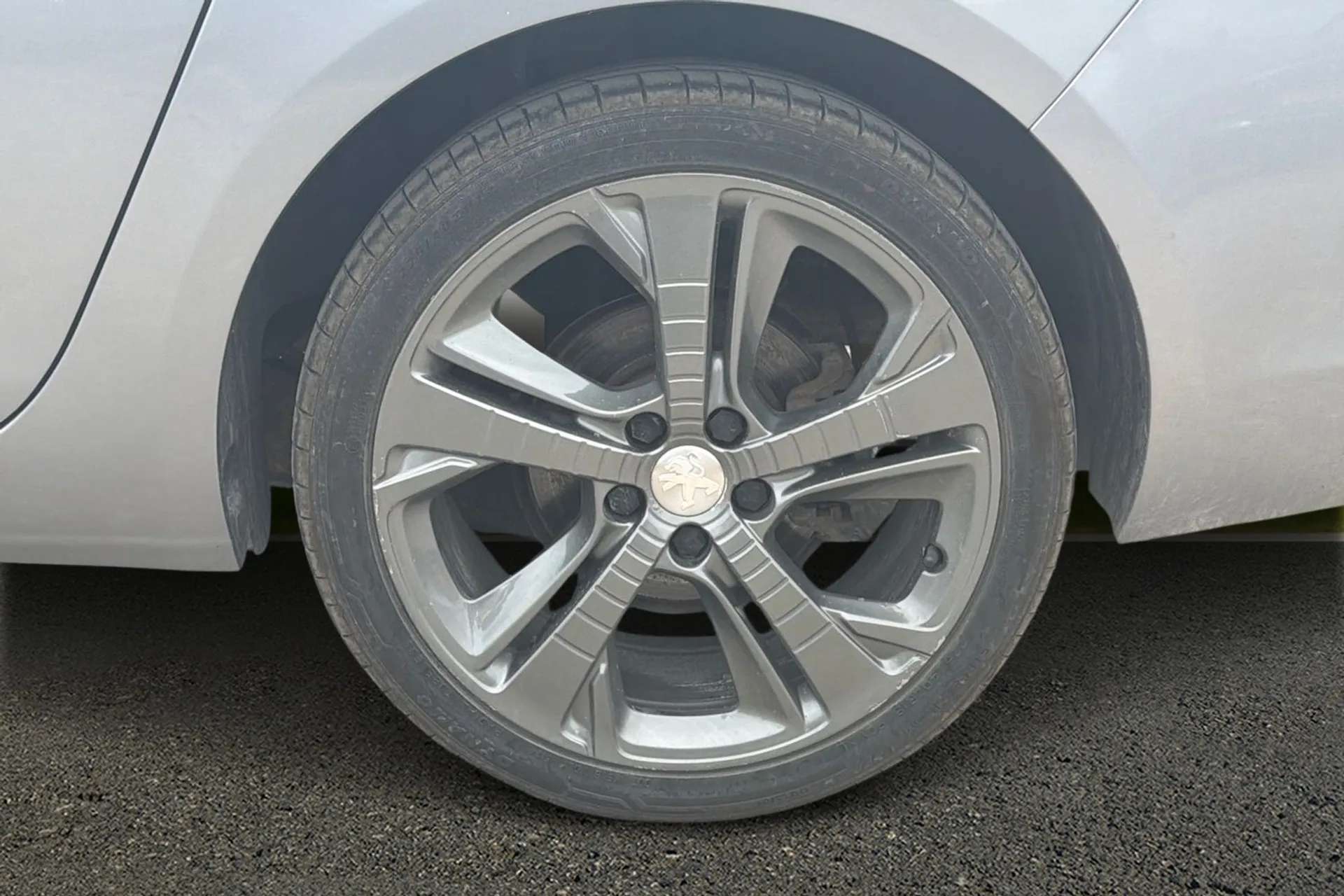 2017 PEUGEOT 308 2017 PEUGEOT 308