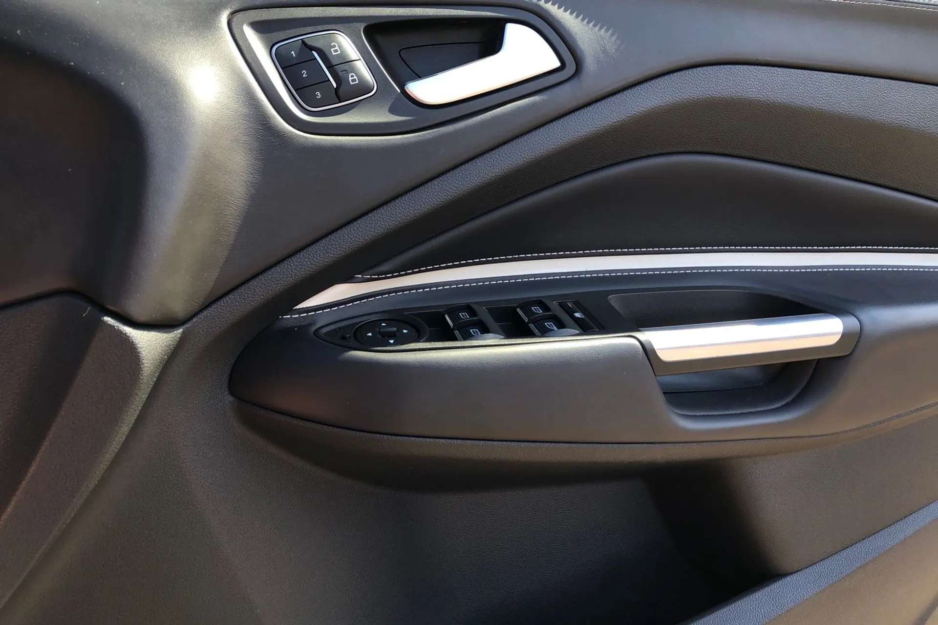 2019 FORD KUGA VIGNALE 2019 FORD KUGA VIGNALE