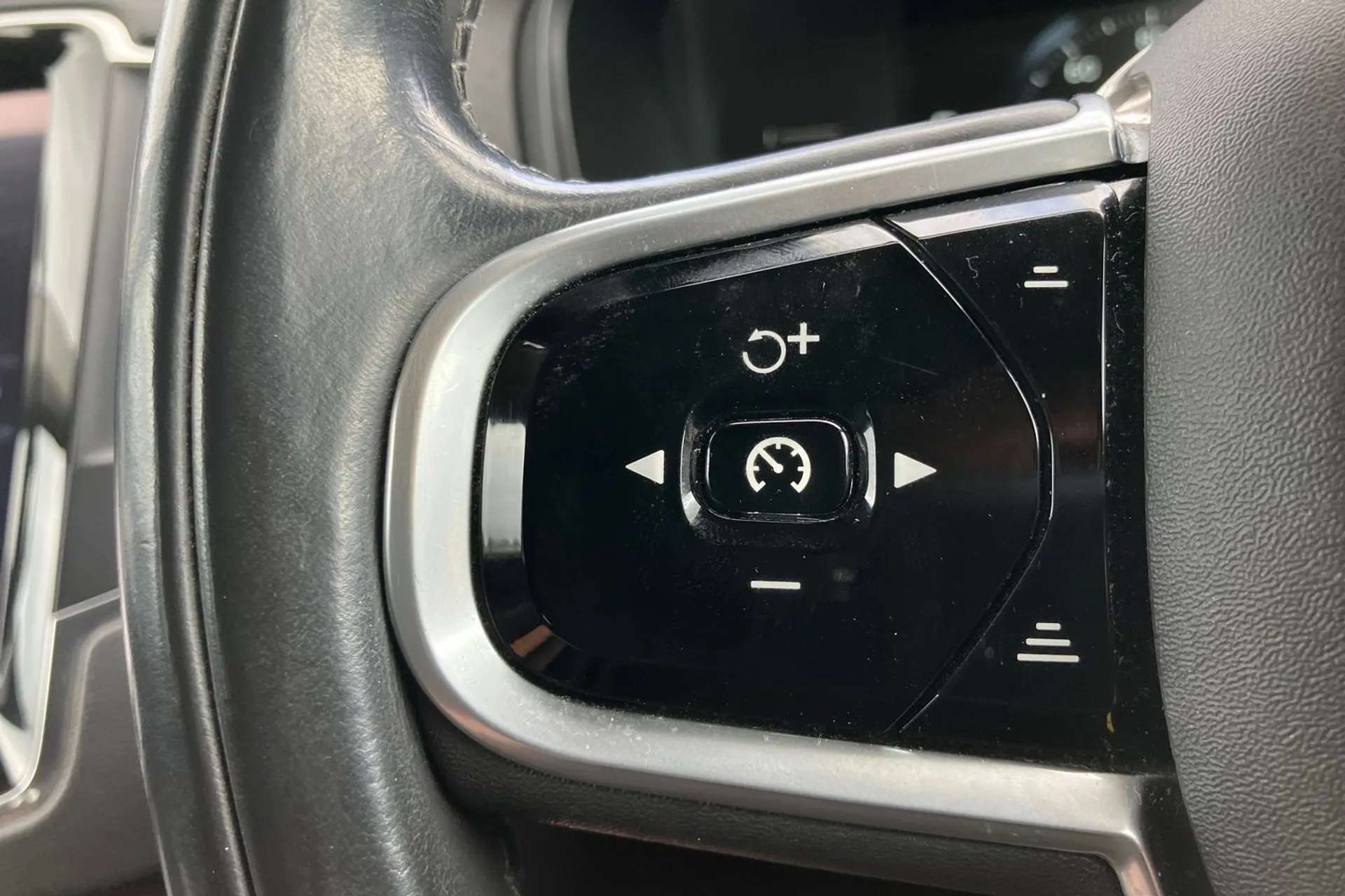 2016 VOLVO XC90 2016 VOLVO XC90