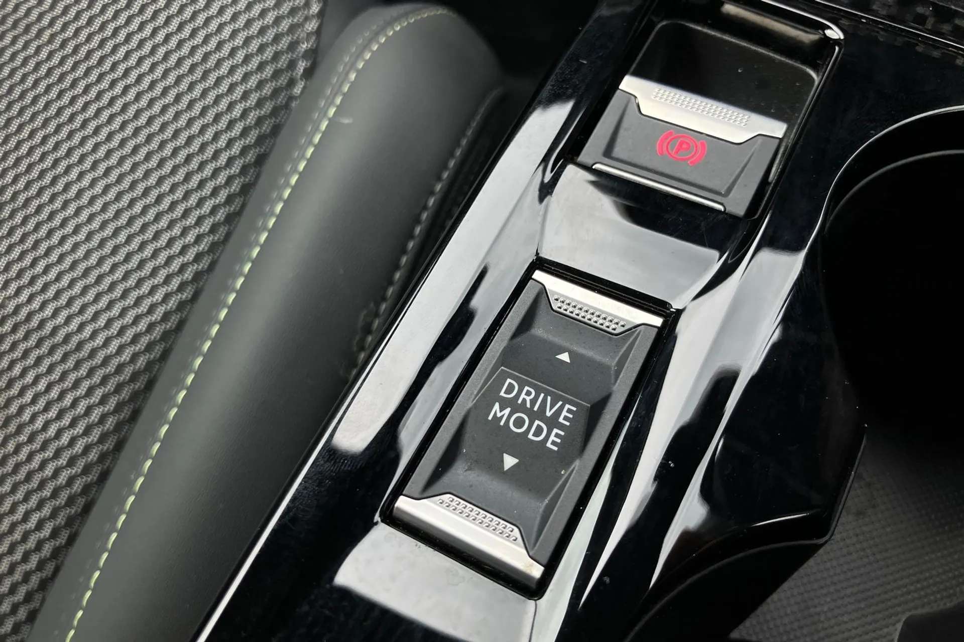 2025 PEUGEOT 208 2025 PEUGEOT 208