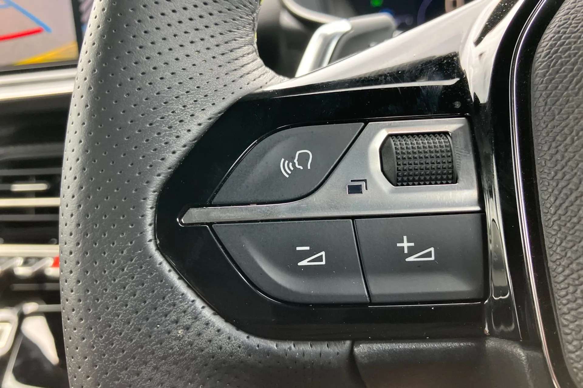 2025 PEUGEOT 208 2025 PEUGEOT 208