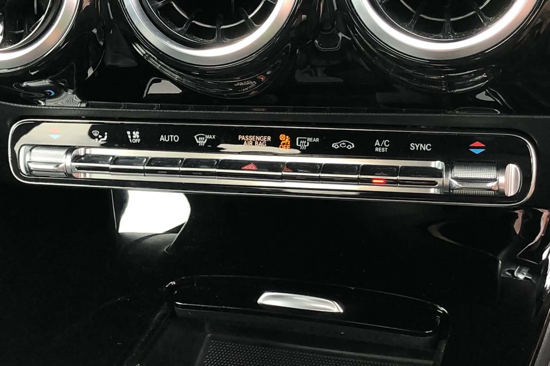 2019 MERCEDES-BENZ A CLASS 2019 MERCEDES-BENZ A CLASS