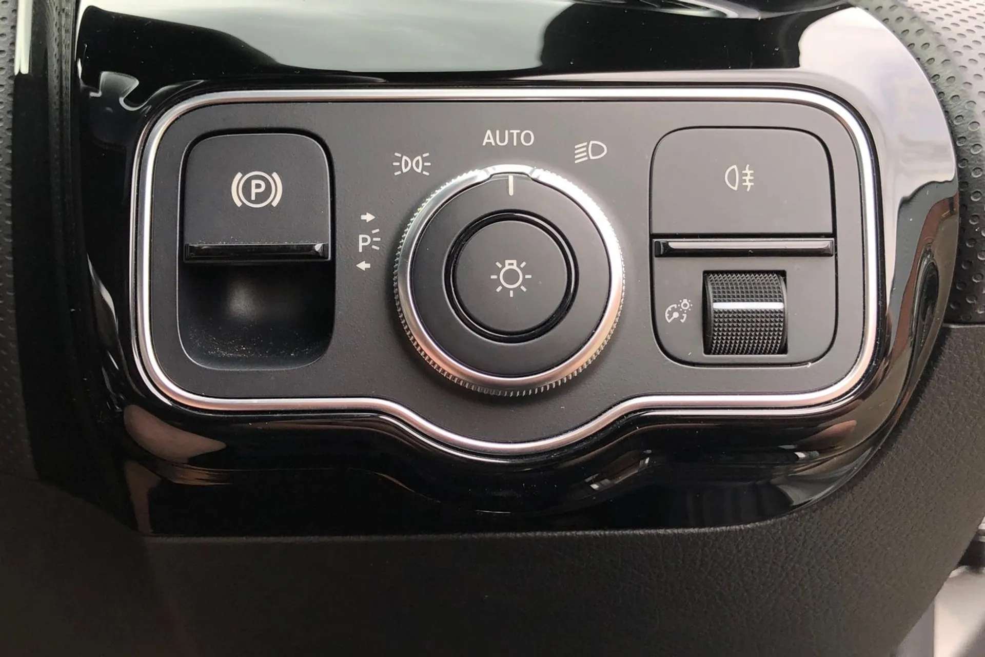 2019 MERCEDES-BENZ A CLASS 2019 MERCEDES-BENZ A CLASS