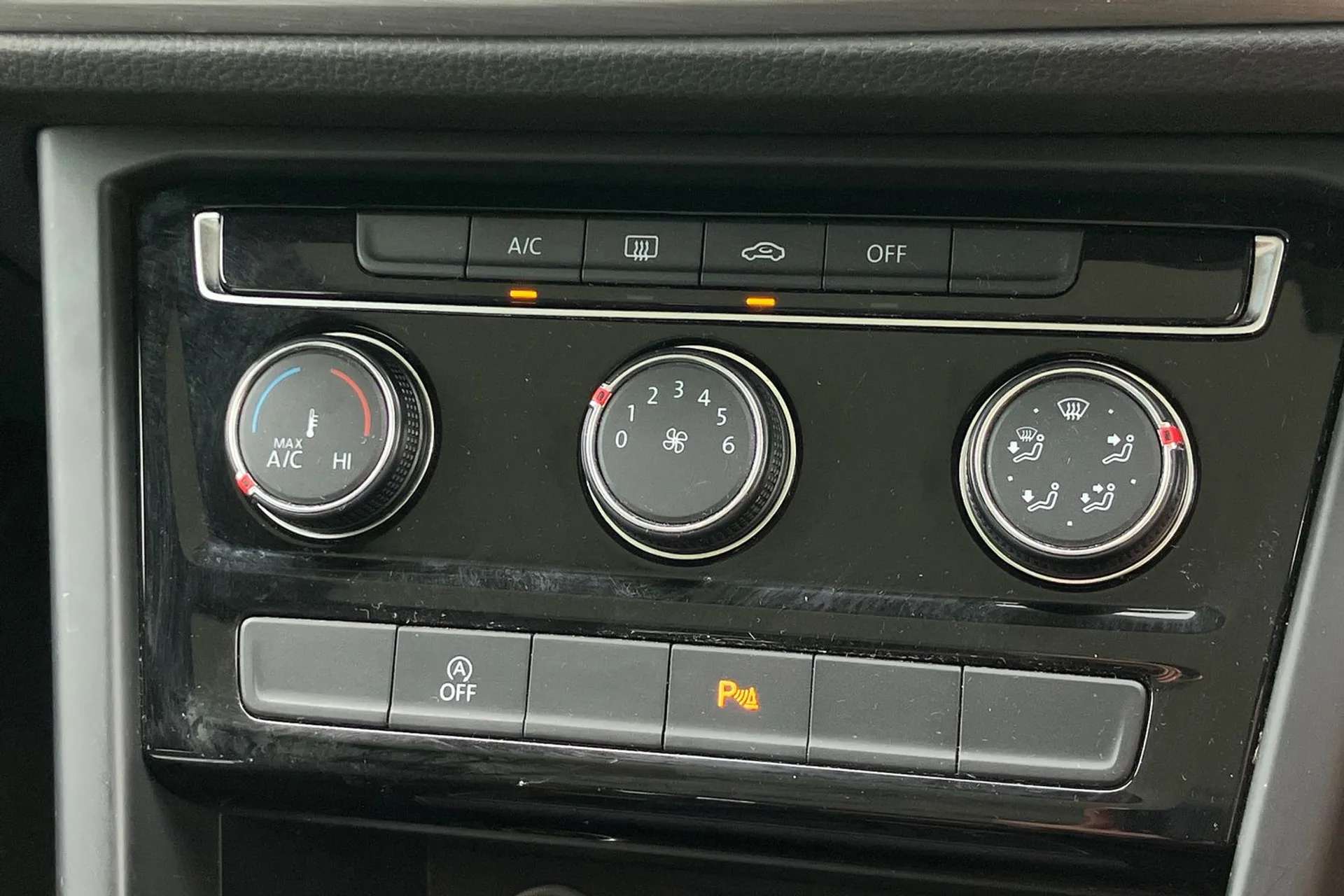 2020 VOLKSWAGEN TOURAN 2020 VOLKSWAGEN TOURAN