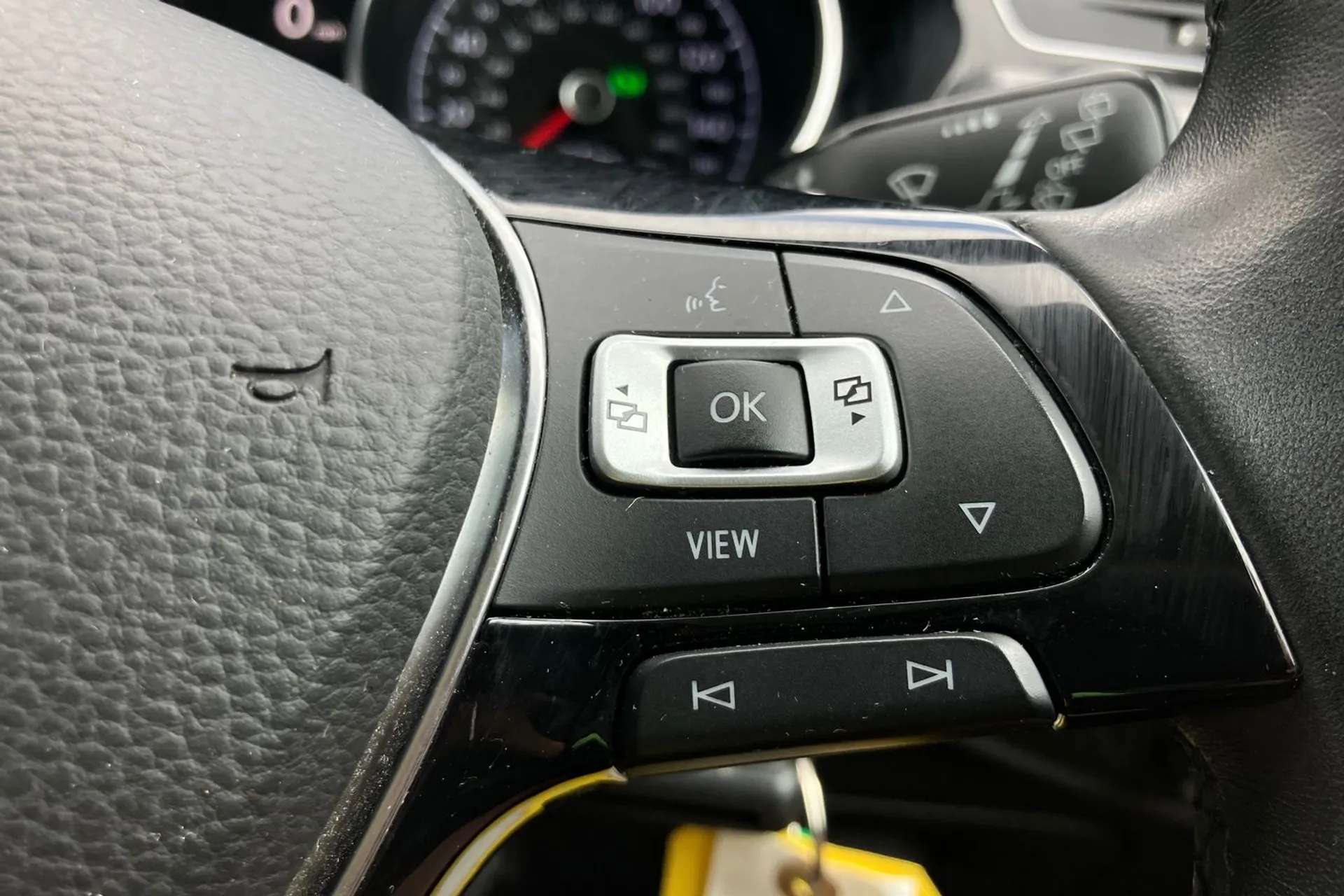 2020 VOLKSWAGEN TOURAN 2020 VOLKSWAGEN TOURAN