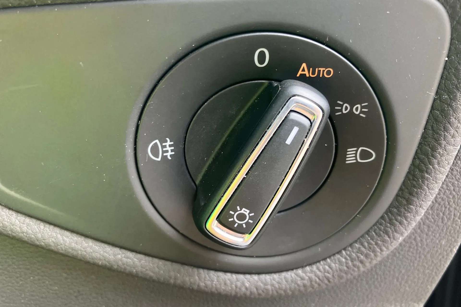 2020 VOLKSWAGEN TOURAN 2020 VOLKSWAGEN TOURAN