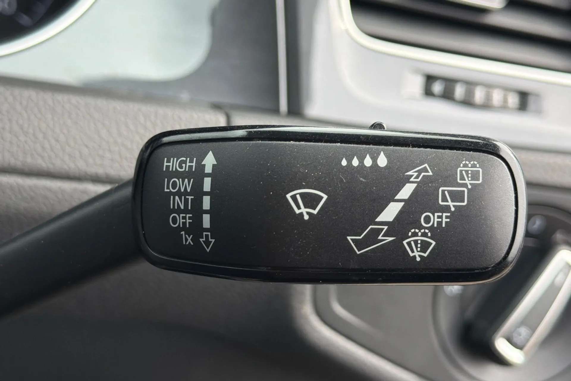 2020 VOLKSWAGEN GOLF 2020 VOLKSWAGEN GOLF