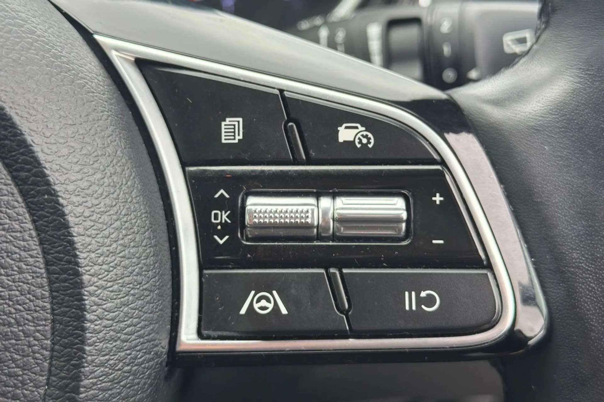 2023 KIA XCEED 2023 KIA XCEED