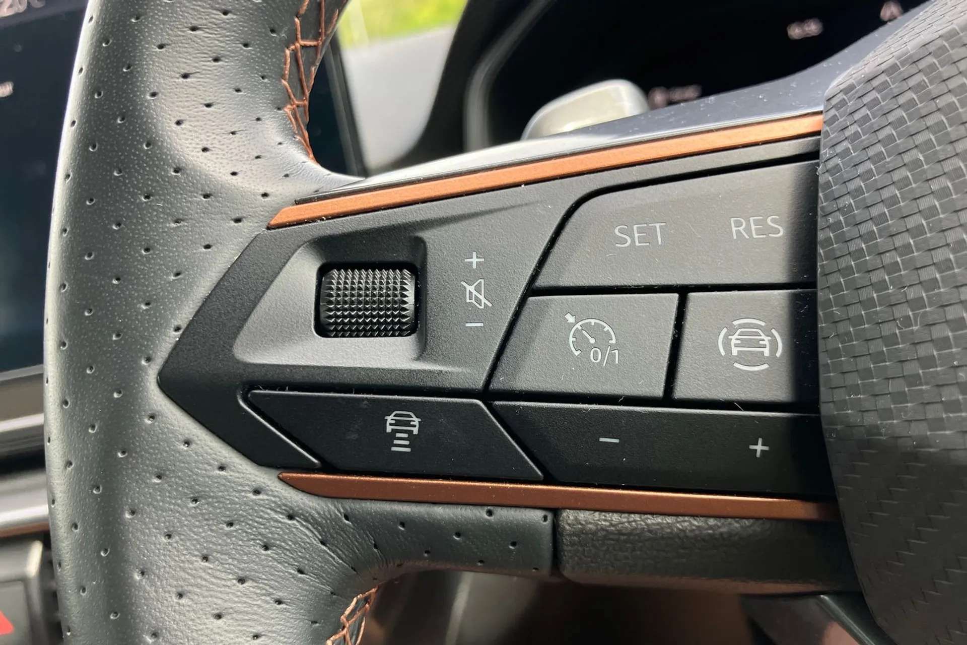 2023 CUPRA LEON 2023 CUPRA LEON