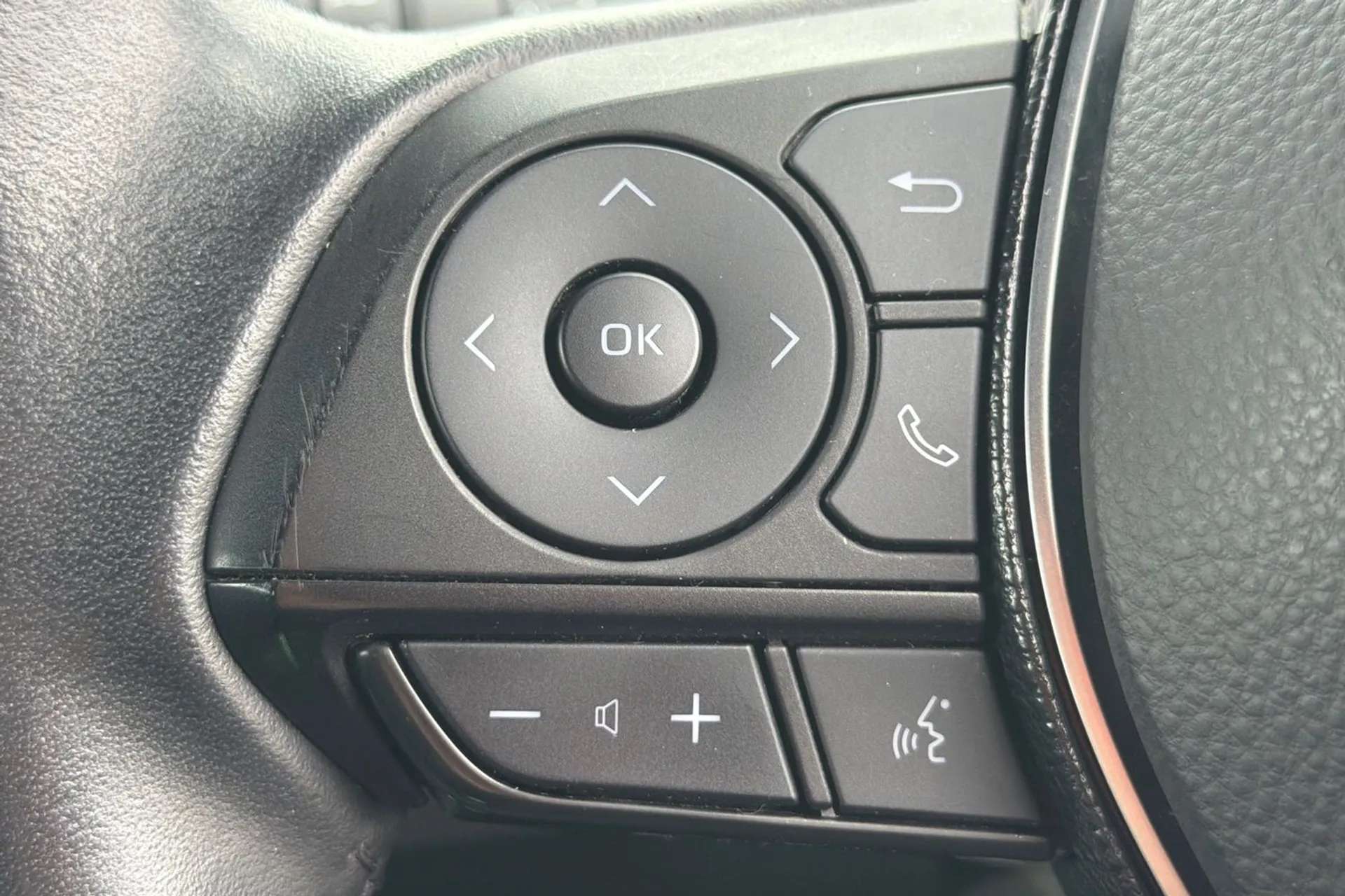 2021 TOYOTA COROLLA 2021 TOYOTA COROLLA