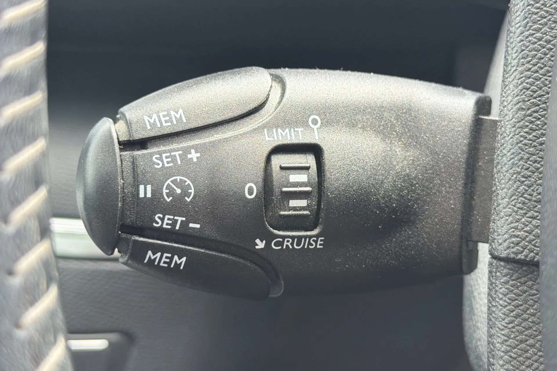 2019 PEUGEOT 308 2019 PEUGEOT 308