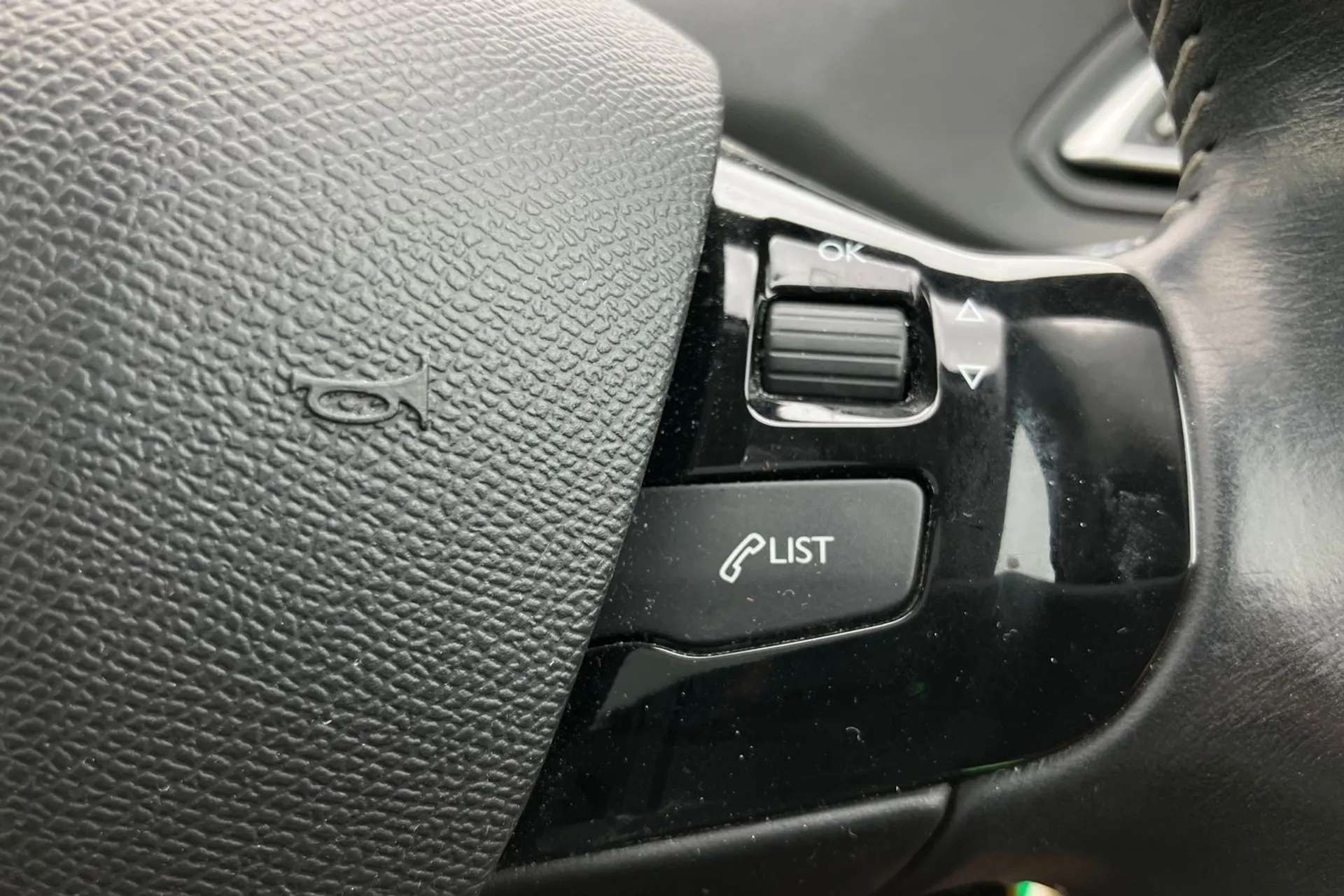 2018 PEUGEOT 308 2018 PEUGEOT 308