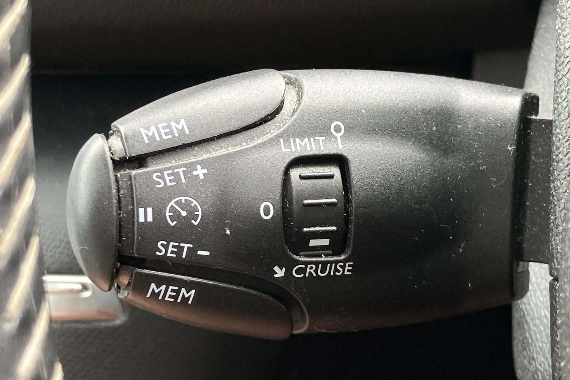 2018 PEUGEOT 308 2018 PEUGEOT 308