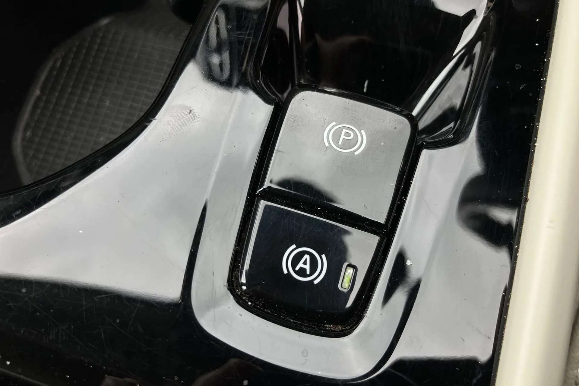 2021 VOLVO XC40 2021 VOLVO XC40
