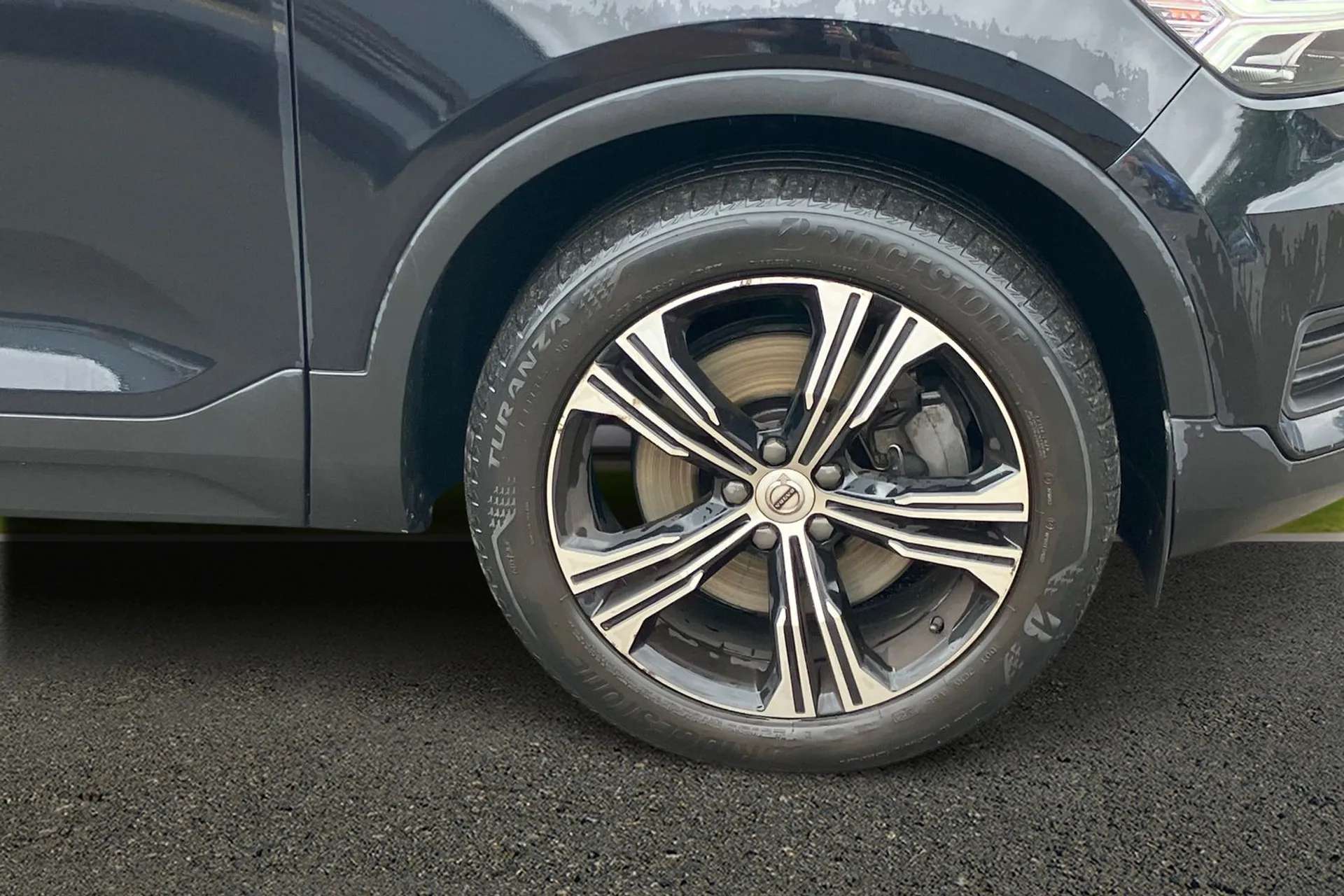 2021 VOLVO XC40 2021 VOLVO XC40