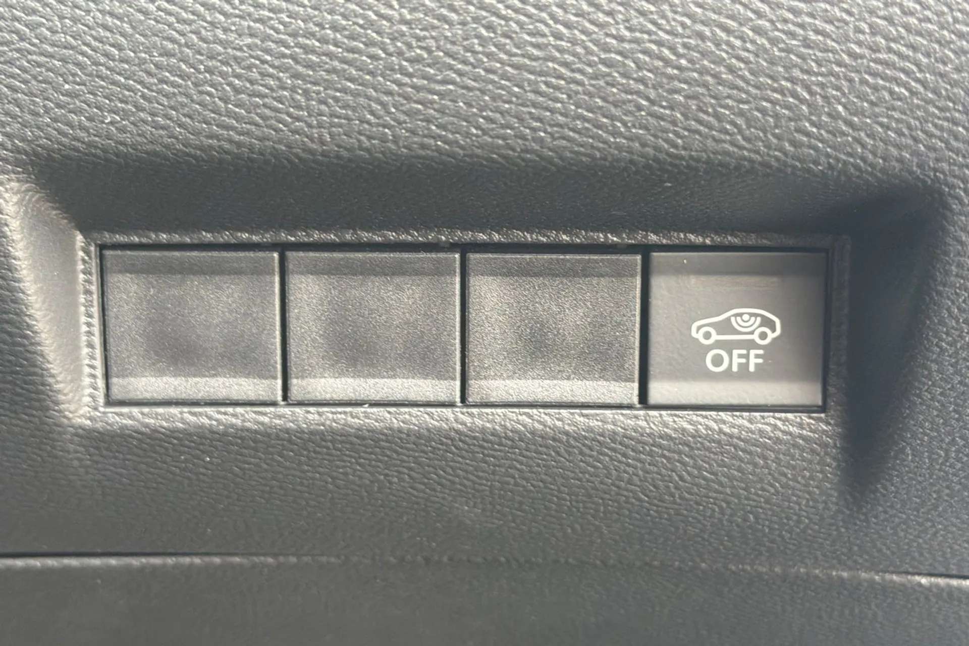 2024 PEUGEOT 2008 2024 PEUGEOT 2008