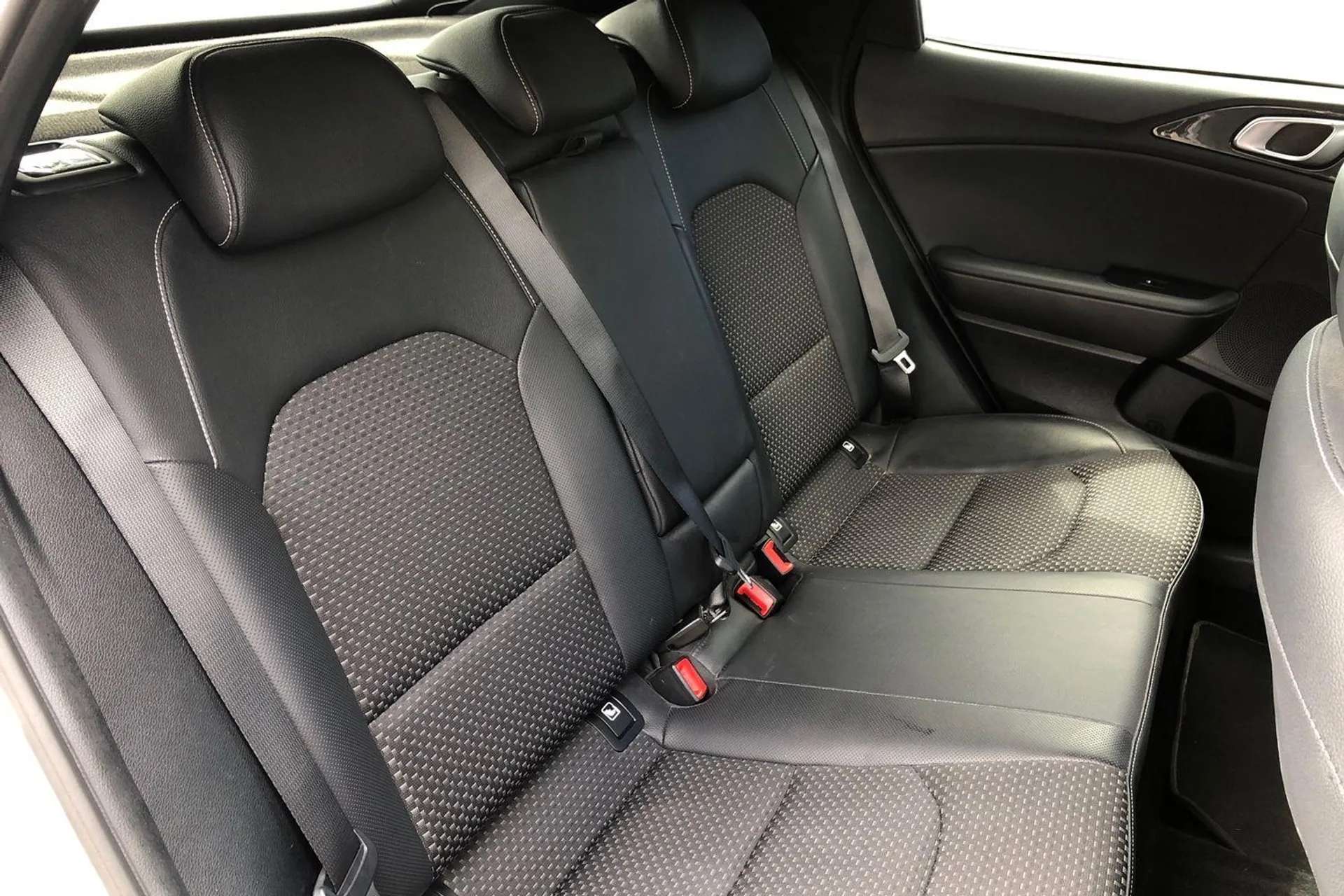 2019 KIA XCEED 2019 KIA XCEED