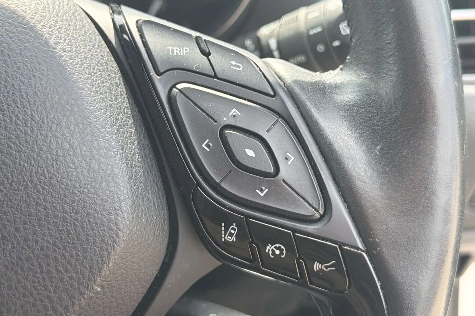 2020 TOYOTA C-HR 2020 TOYOTA C-HR