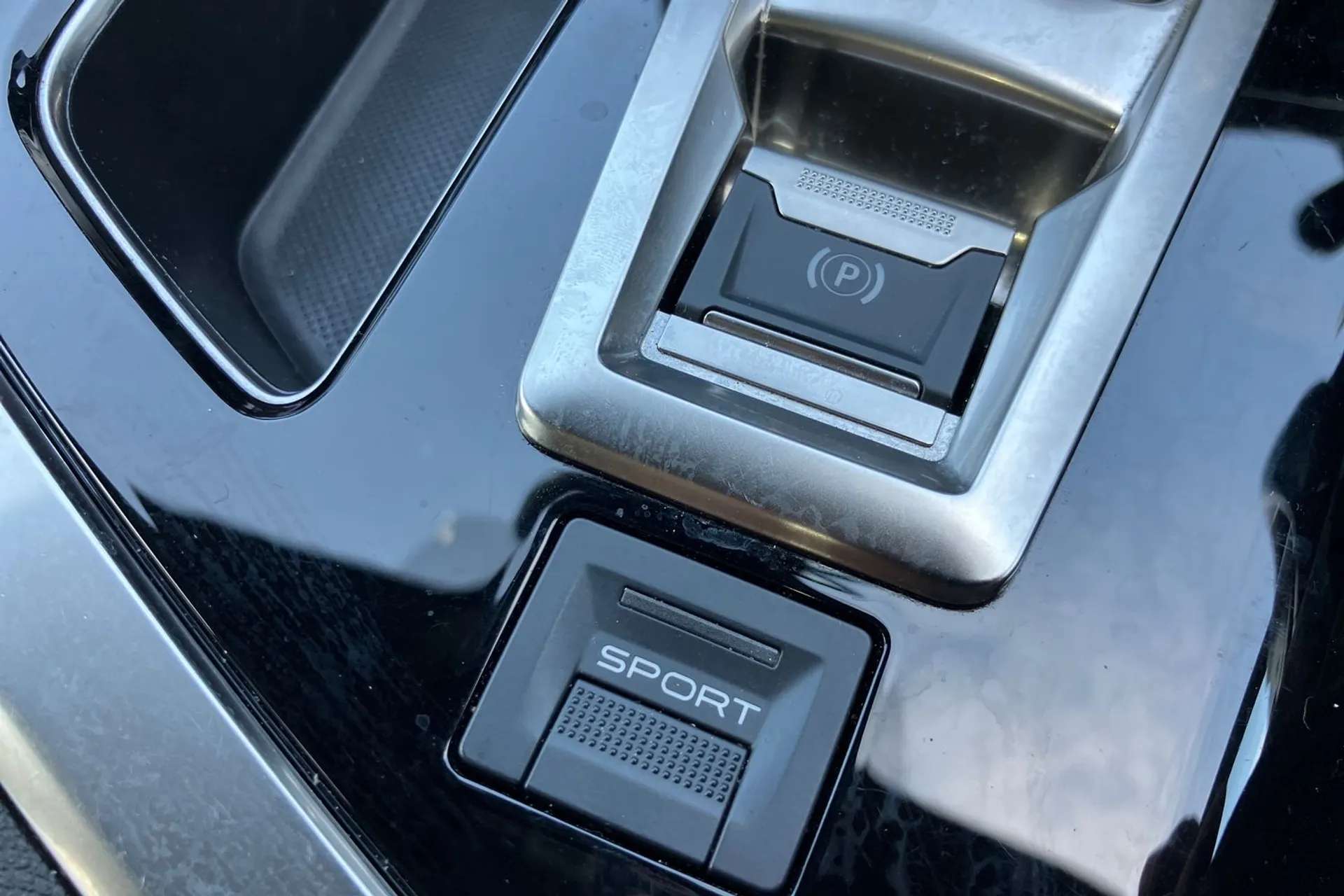 2019 PEUGEOT 5008 2019 PEUGEOT 5008