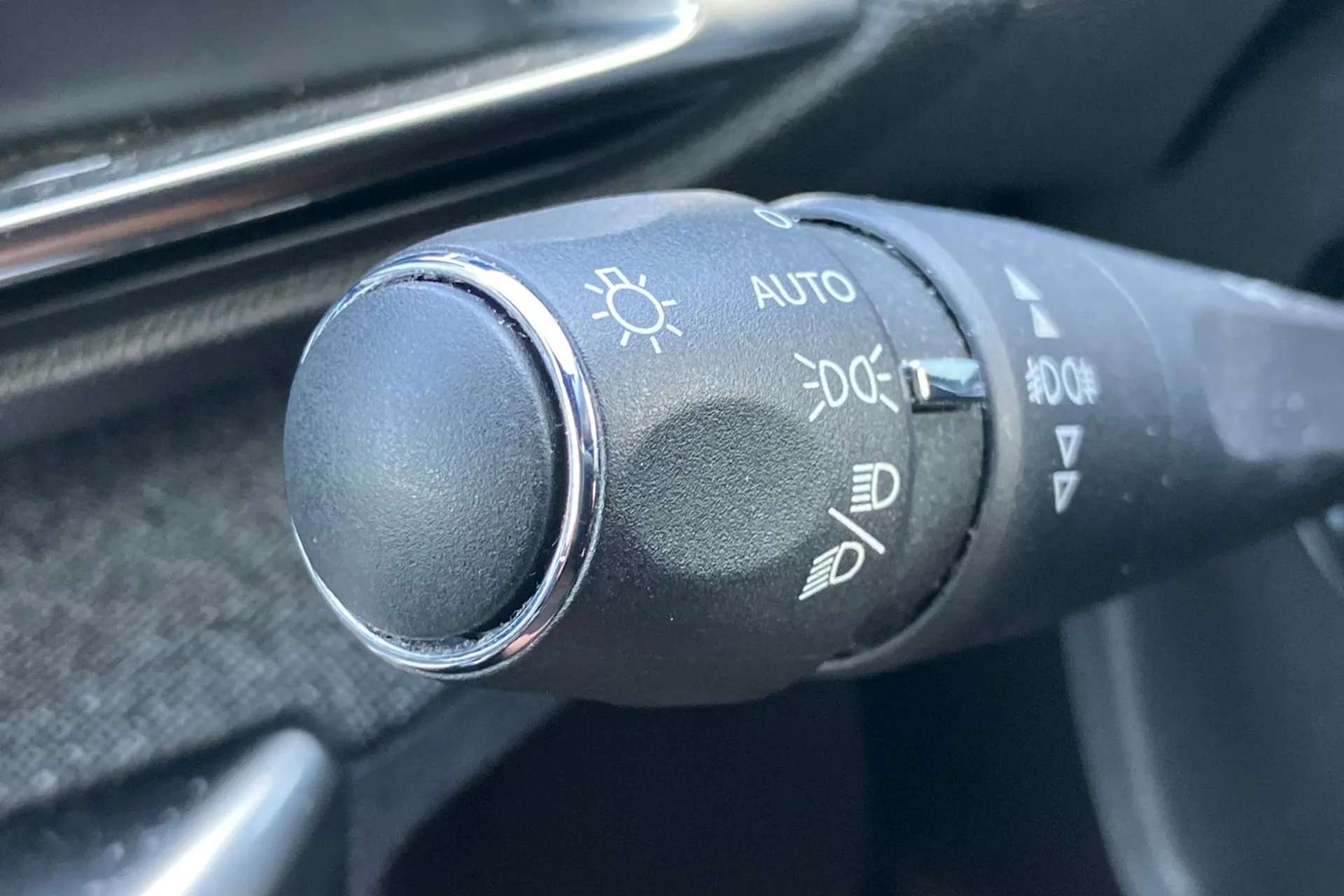 2019 PEUGEOT 5008 2019 PEUGEOT 5008