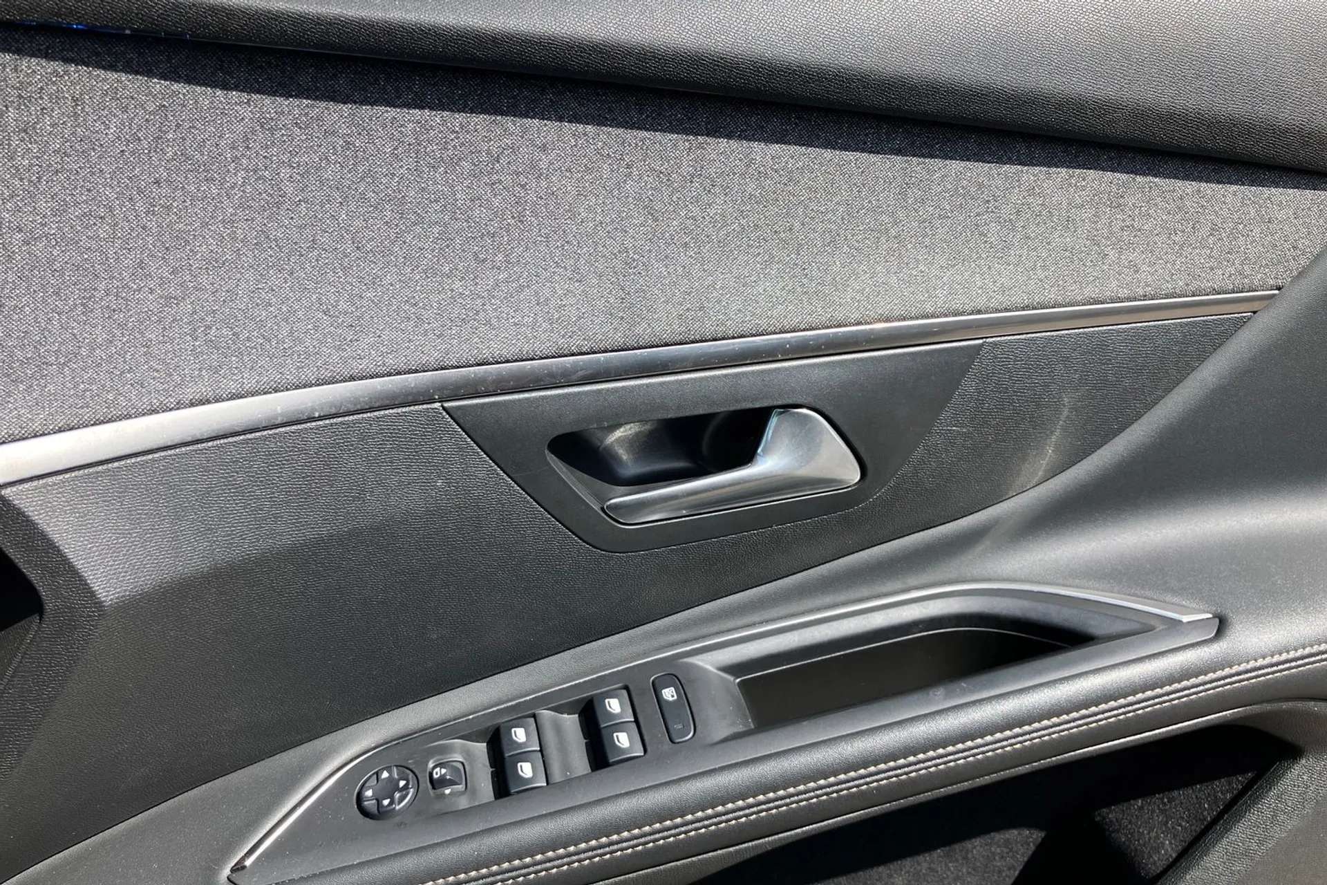 2019 PEUGEOT 5008 2019 PEUGEOT 5008