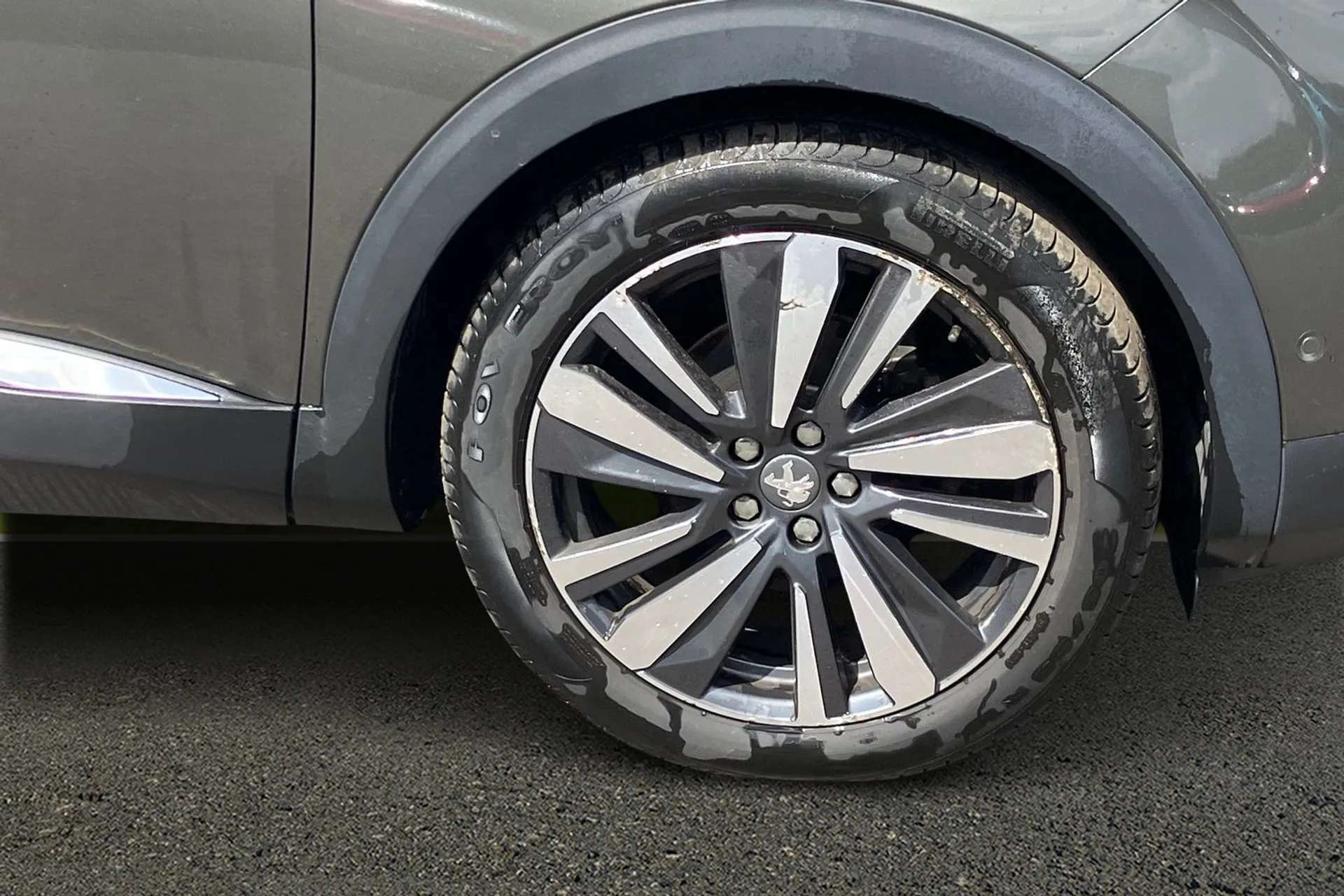 2019 PEUGEOT 5008 2019 PEUGEOT 5008