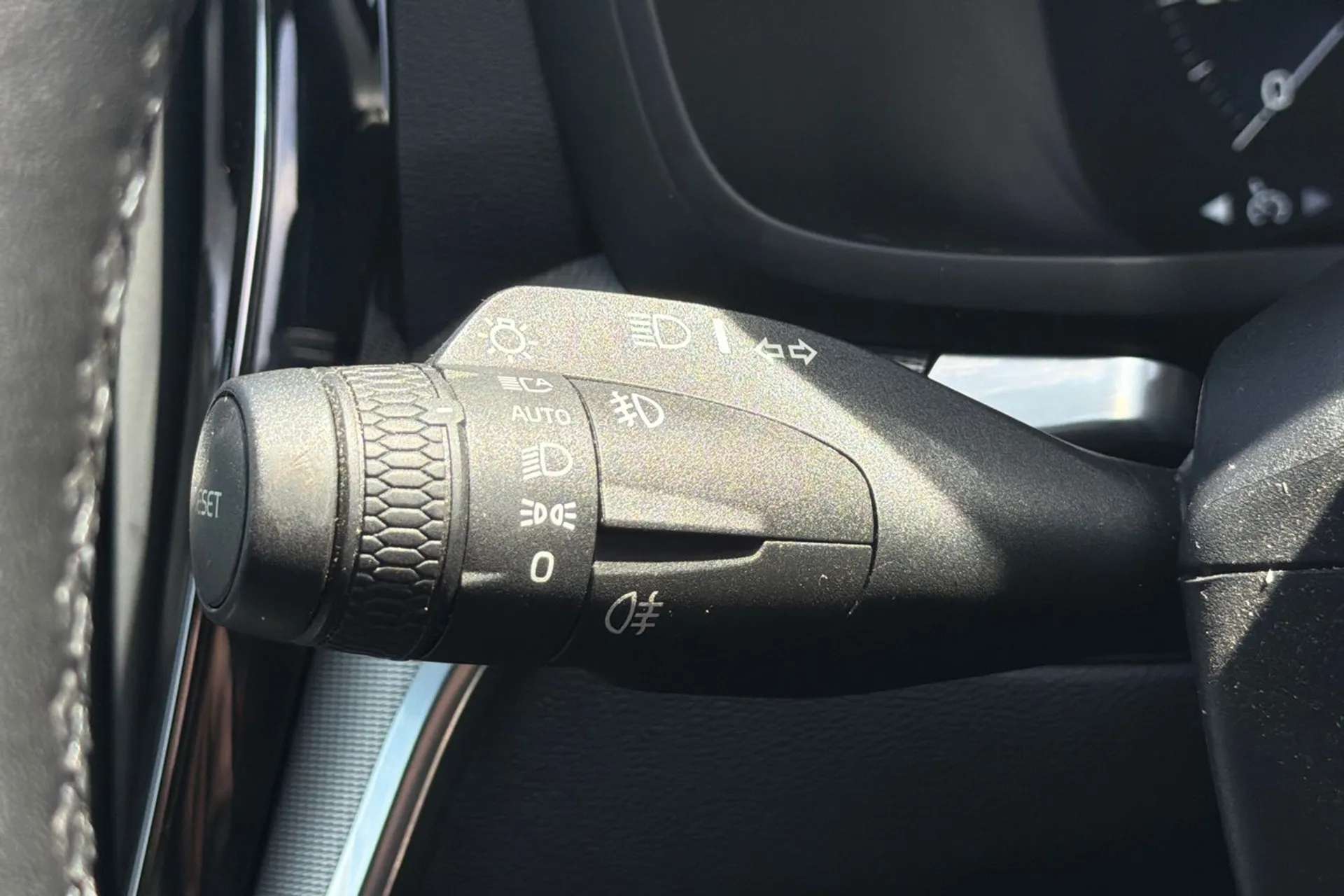 2022 VOLVO V60 2022 VOLVO V60