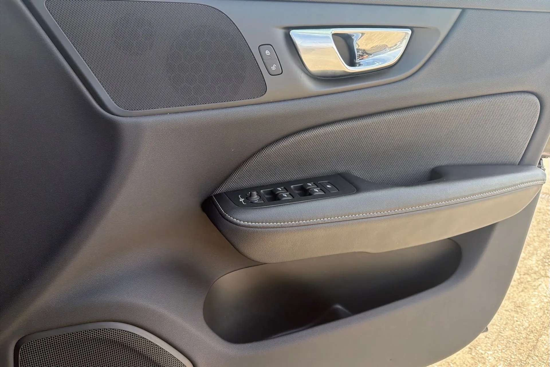 2022 VOLVO V60 2022 VOLVO V60