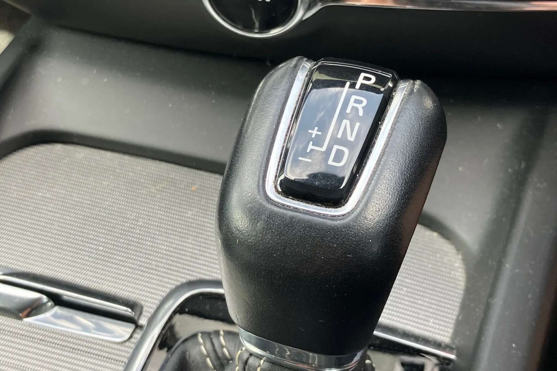 2020 VOLVO V60 2020 VOLVO V60