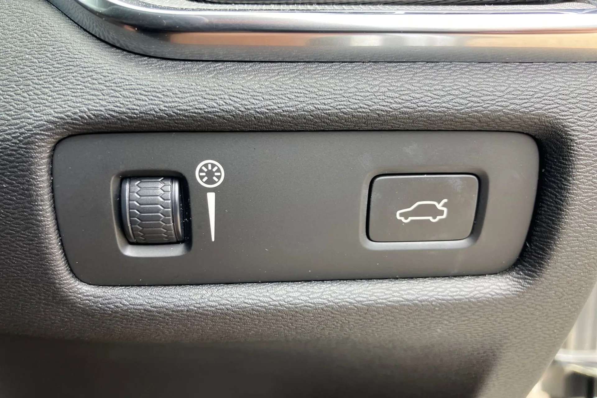 2020 VOLVO V60 2020 VOLVO V60