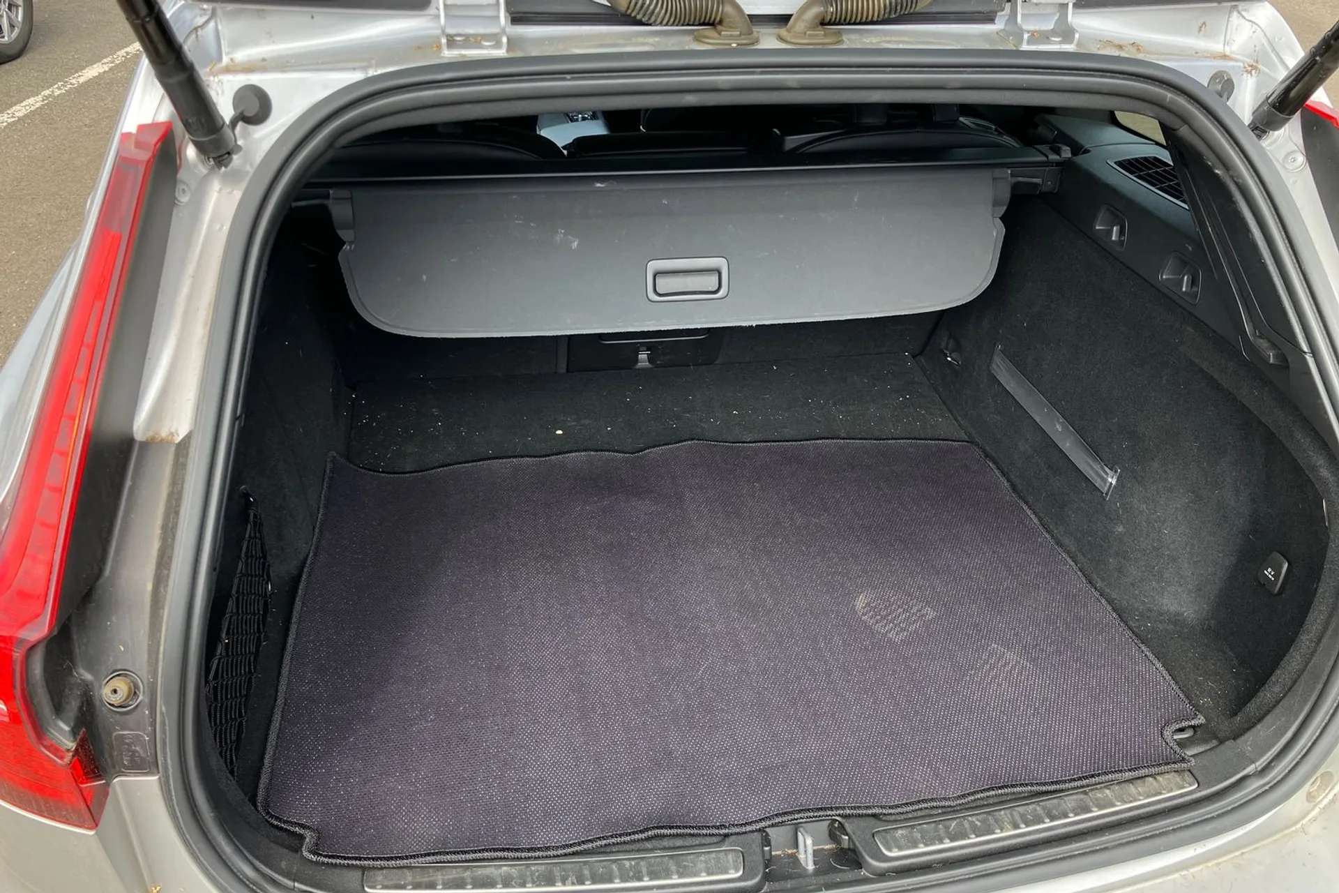 2020 VOLVO V60 2020 VOLVO V60