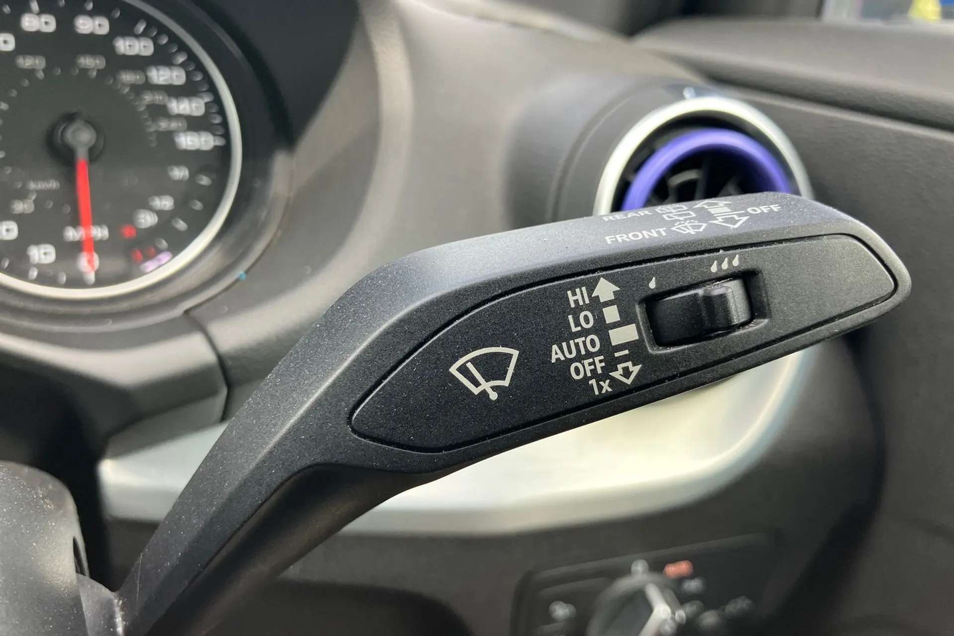 2020 AUDI Q2 2020 AUDI Q2