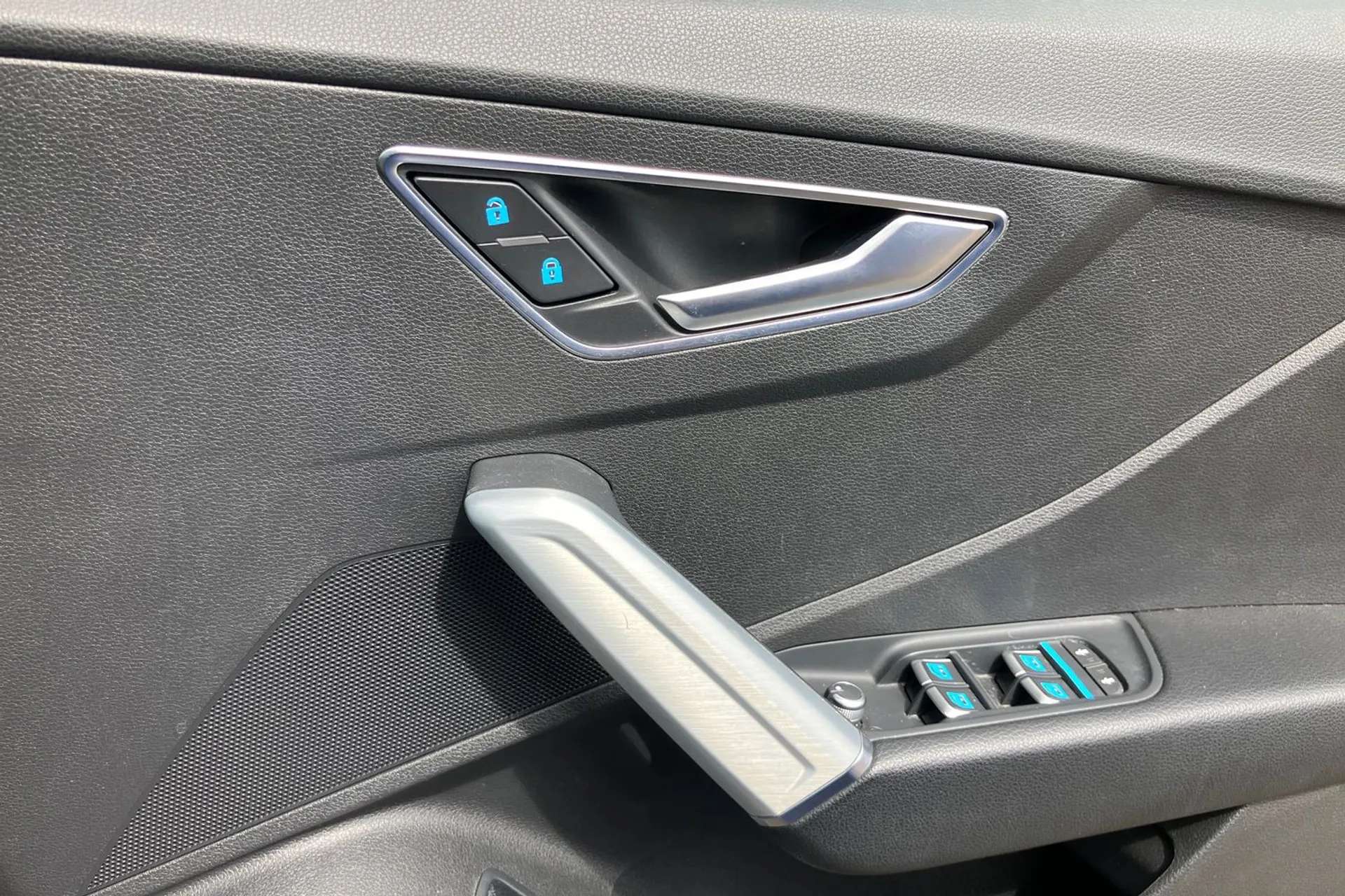 2020 AUDI Q2 2020 AUDI Q2